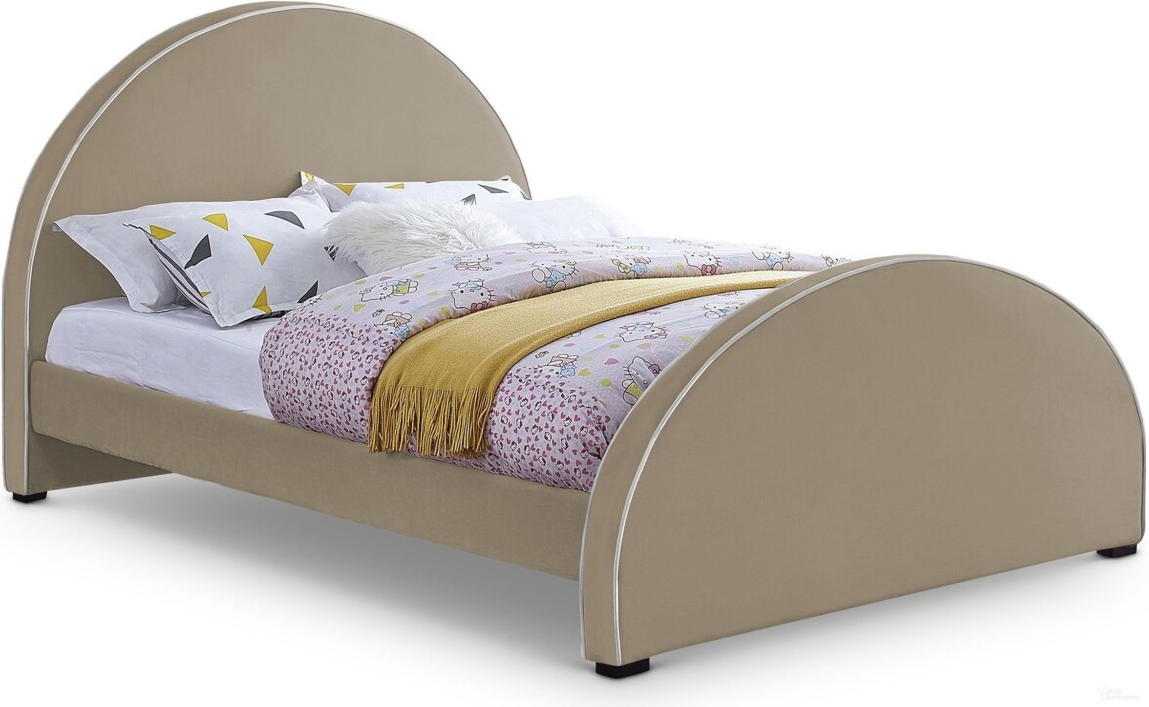 The appearance of Brody Velvet Queen Bed In Beige designed by Meridian in the modern / contemporary interior design. This beige piece of furniture was selected by 1StopBedrooms from Brody Collection to add a touch of cosiness and style into your home. Sku: BrodyBeige-Q Box 1/2 (Headboard / Footboard / Slats);BrodyBeige-Q Box 2/2 (Siderails / Legs). Bed Type: Panel Bed. Bed Size: Queen. Material: Velvet.