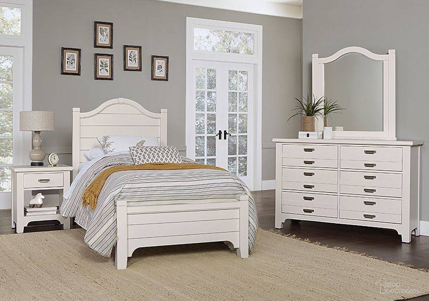 The appearance of Bungalow Youth Bedroom Set In Lattice designed by Vaughan Bassett in the transitional interior design. This lattice piece of furniture was selected by 1StopBedrooms from Bungalow Collection to add a touch of cosiness and style into your home. Sku: 744-338;744-833;744-900;744-226. Bed Type: Poster Bed. Bed Size: Twin. Material: Solid Hardwood.