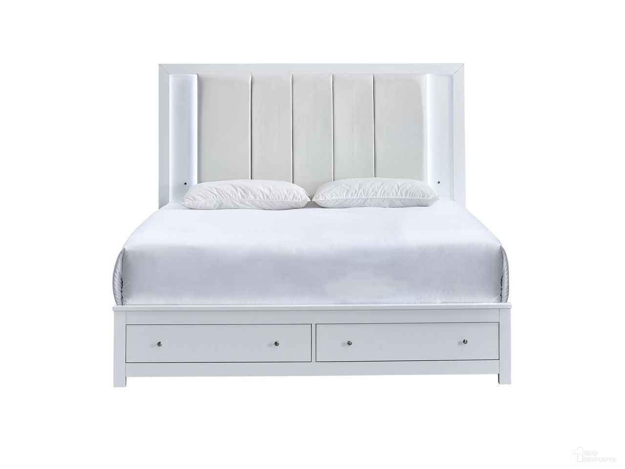 The appearance of Burlington LED Storage King Bed in White designed by Glory in the transitional interior design. This white piece of furniture was selected by 1StopBedrooms from Burlington Collection to add a touch of cosiness and style into your home. Sku: G2490F-KB5 Box 1;G2490F-KB5 Box 2;G2490F-KB5 Box 3;G2490F-KB5 Box 4. Bed Type: Storage Bed. Material: Wood. Bed Size: King.