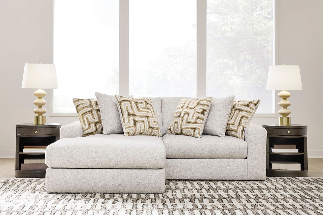 Butler Pier 2-Piece Sectional with LAF Chaise In Feather