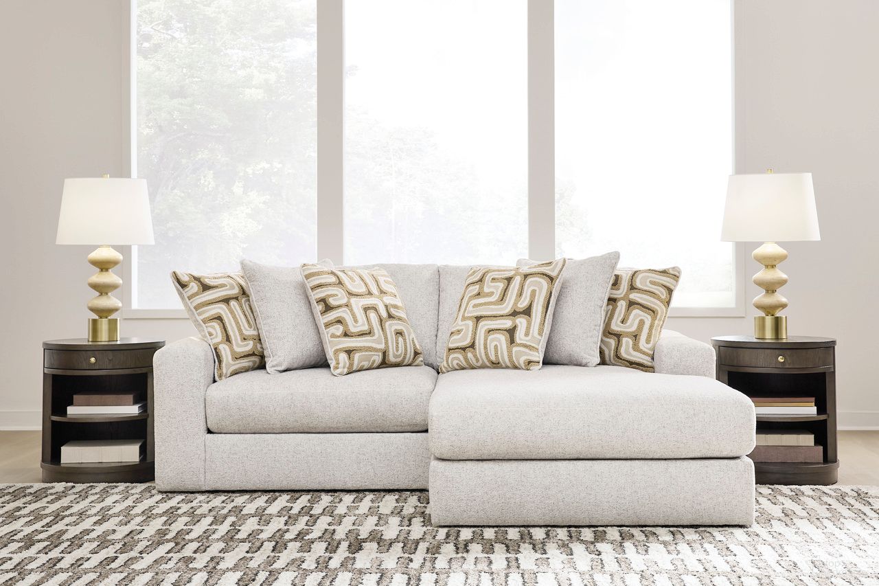 Butler Pier 2-Piece Sectional with RAF Chaise In Feather
