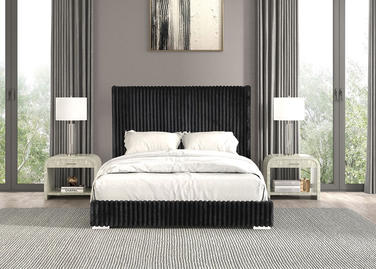 Cadwell Full Bed In Black