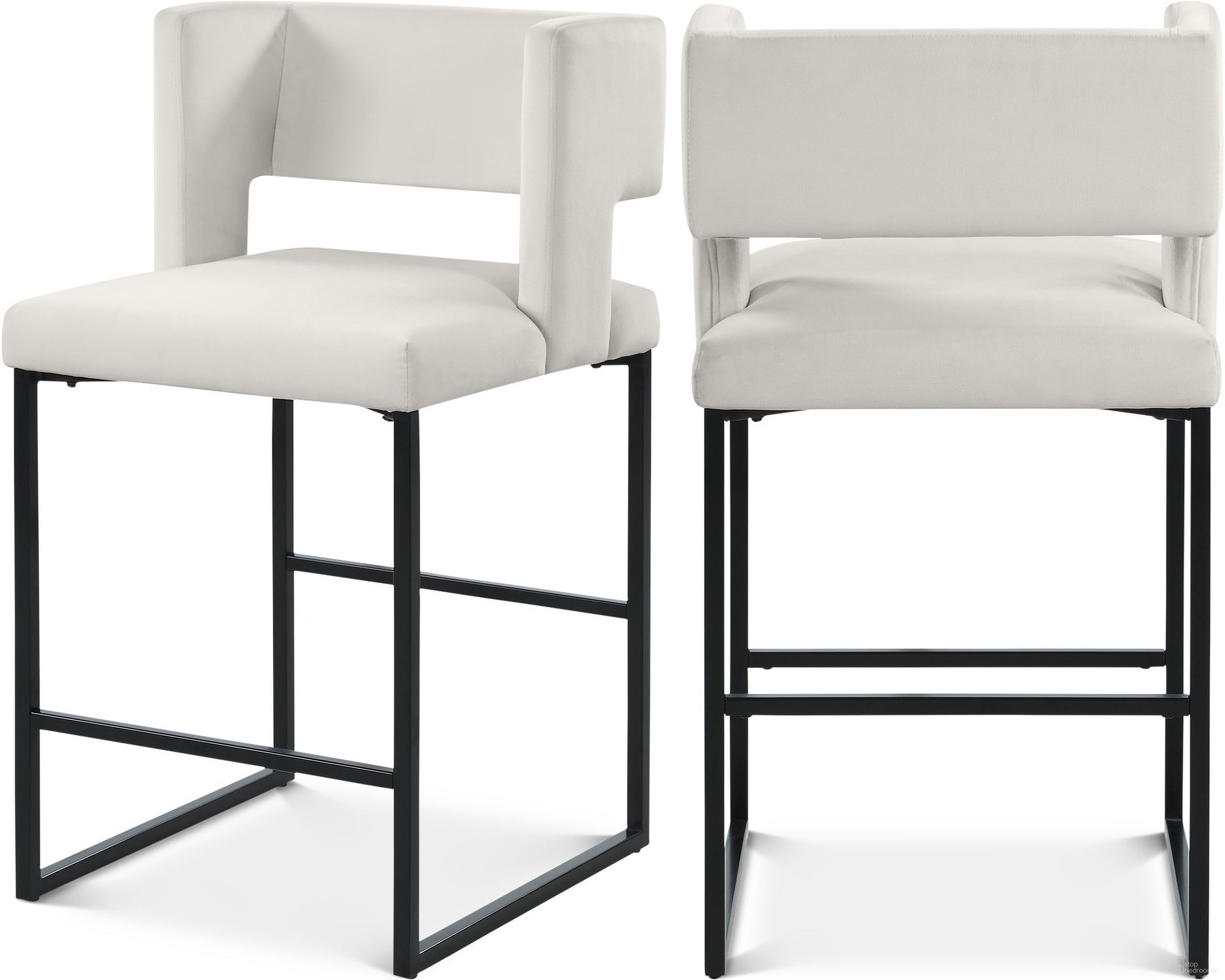 The appearance of Caleb Velvet Counter Stool Set of 2 In Cream/Matte Black designed by Meridian in the modern / contemporary interior design. This cream velvet piece of furniture was selected by 1StopBedrooms from Caleb Collection to add a touch of cosiness and style into your home. Sku: 970Cream-C. Material: Velvet.