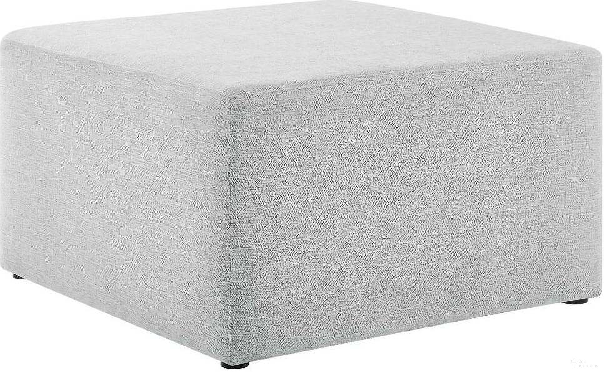 The appearance of Callum 28 Inch Woven Heathered Fabric Upholstered Large Round Ottoman In Light Gray designed by Modway in the modern / contemporary interior design. This light gray piece of furniture was selected by 1StopBedrooms from Callum Collection to add a touch of cosiness and style into your home. Sku: EEI-6642-HLG. Material: MDF.