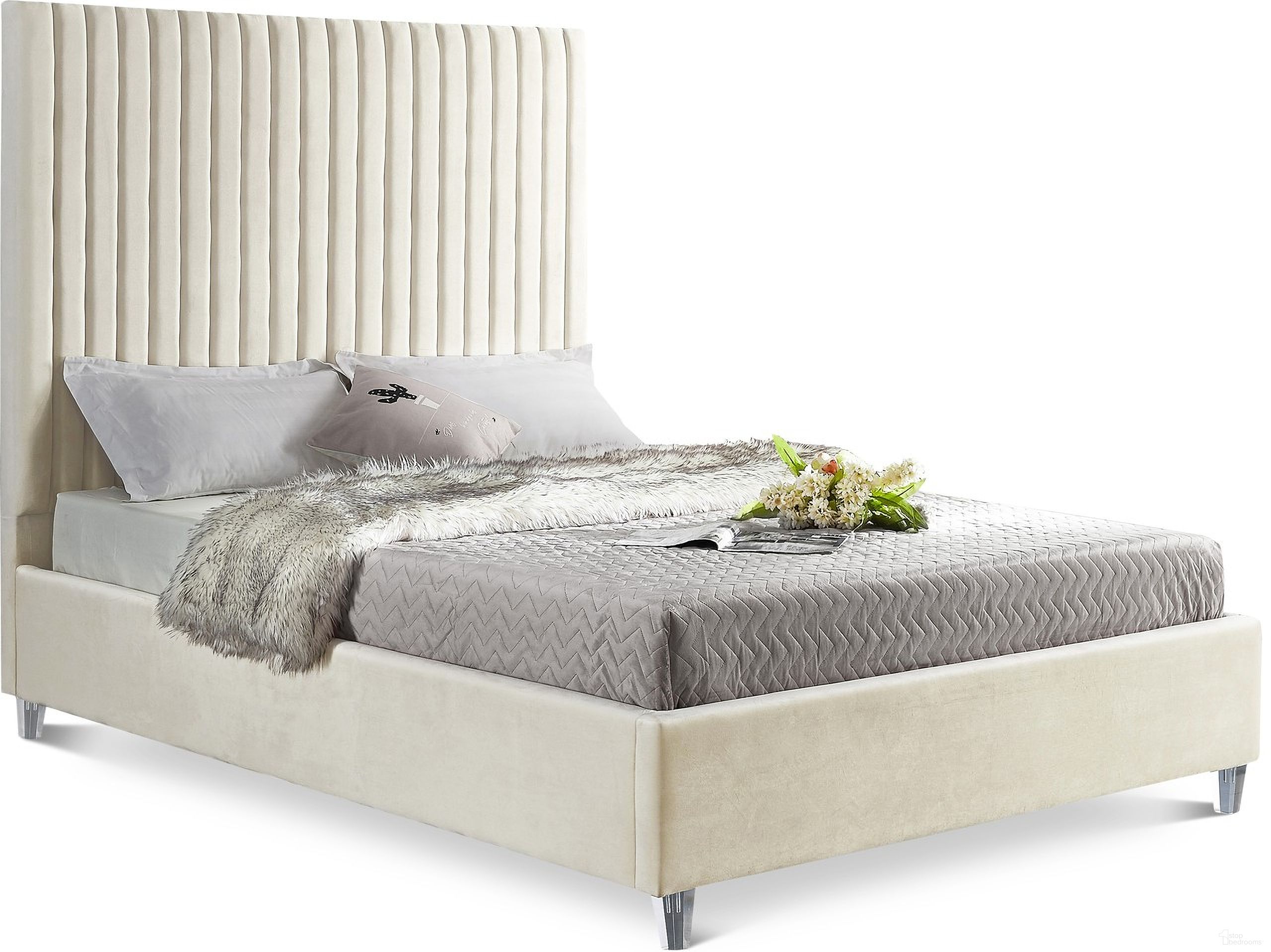Candace Velvet Full Bed In Cream