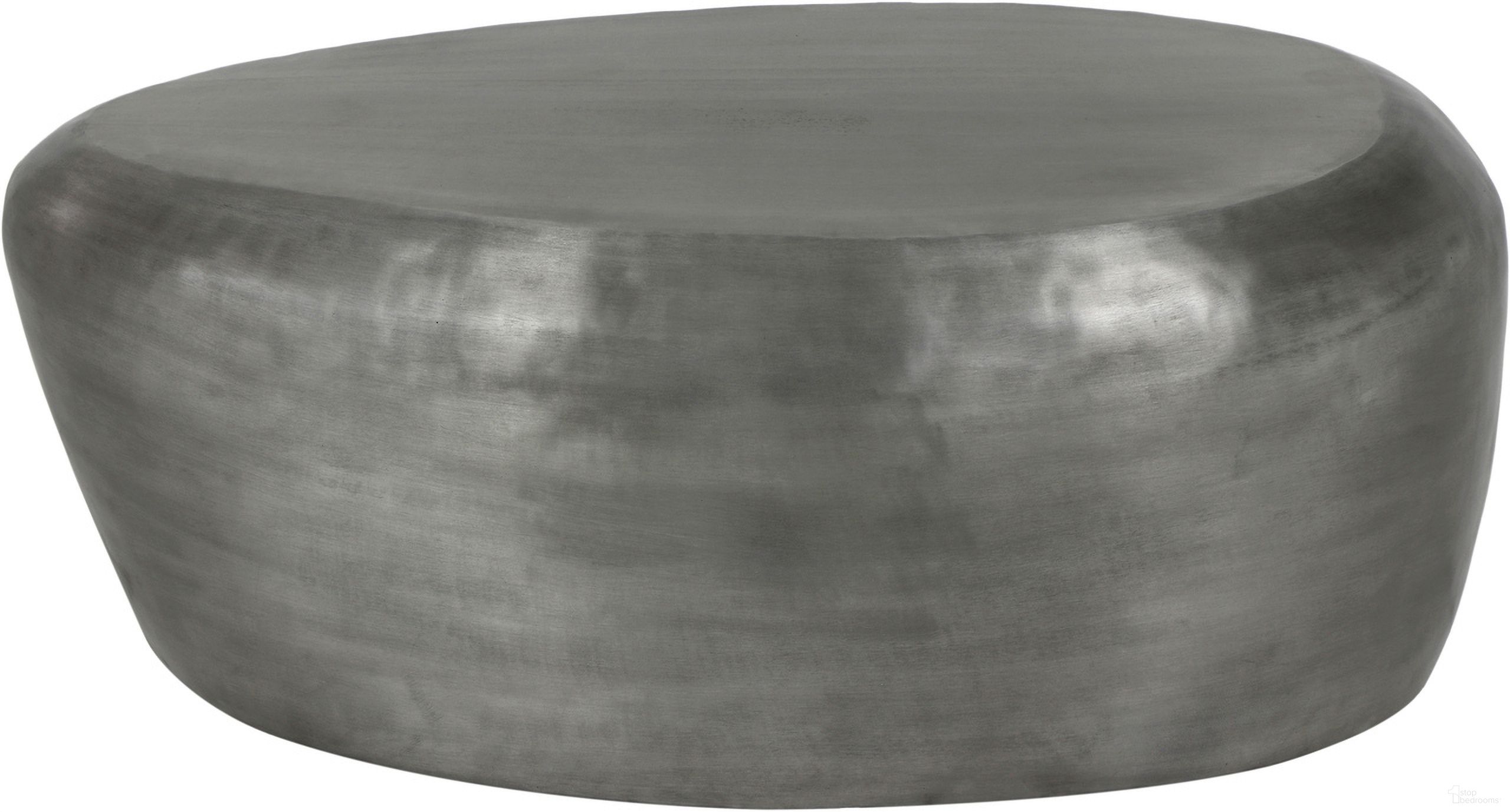 The appearance of Capsule Aluminum Coffee Table In Silver designed by Meridian in the modern / contemporary interior design. This silver piece of furniture  was selected by 1StopBedrooms from Capsule Collection to add a touch of cosiness and style into your home. Sku: 99062Silver-CT. Material: Aluminum.