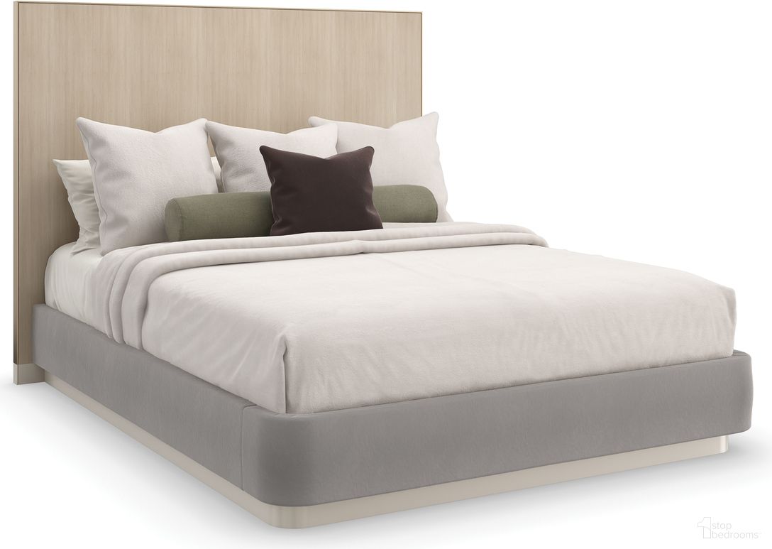 The appearance of Caracole Classic Dream Chaser Queen Bed In Brushed Gold designed by Caracole in the transitional interior design. This brushed gold piece of furniture  was selected by 1StopBedrooms from Caracole Classic Collection to add a touch of cosiness and style into your home. Sku: CLA-022-103F;CLA-022-103H;CLA-022-103R. Bed Type: Panel Bed. Bed Size: Queen. Material: Poplar.