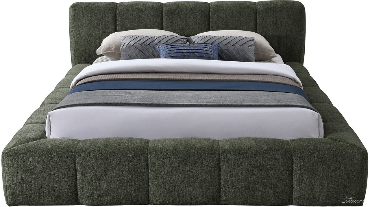 The appearance of Carlin Chenille Fabric Queen Bed In Olive designed by Meridian in the modern / contemporary interior design. This olive piece of furniture was selected by 1StopBedrooms from Carlin Collection to add a touch of cosiness and style into your home. Sku: CarlinOlive-Q Box 1/3 (Headboard);CarlinOlive-Q Box 2/3 (Footboard / Rails / Legs / Hardware);CarlinOlive-Q Box 3/3 (Slats). Bed Size: Queen. Material: Chenille. Bed Type: Upholstered Bed.