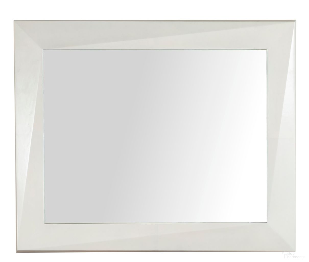 The appearance of Carrier and Company Case Faceted Mirror In Light Parchment designed by Century Furniture in the modern / contemporary interior design. This light parchment piece of furniture was selected by 1StopBedrooms from Carrier and Company Case Collection to add a touch of cosiness and style into your home. Sku: C7A-234-V1. Material: Parchment.
