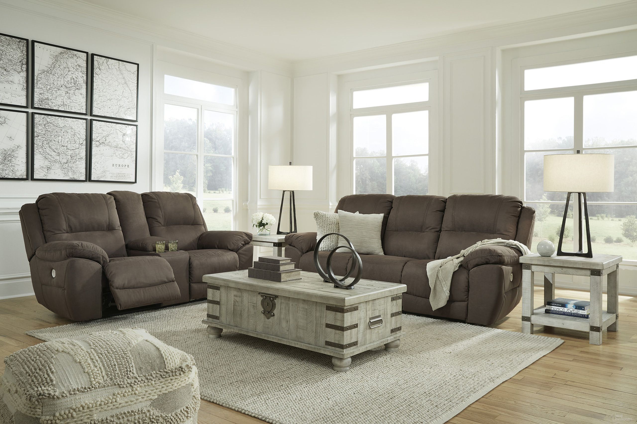 The appearance of Carynhurst White Lift Top Occasional Table Set designed by Signature Design by Ashley in the transitional interior design. This white wash gray piece of furniture was selected by 1StopBedrooms from Carynhurst Collection to add a touch of cosiness and style into your home. Sku: T757-9;T757-3. Material: Metal.