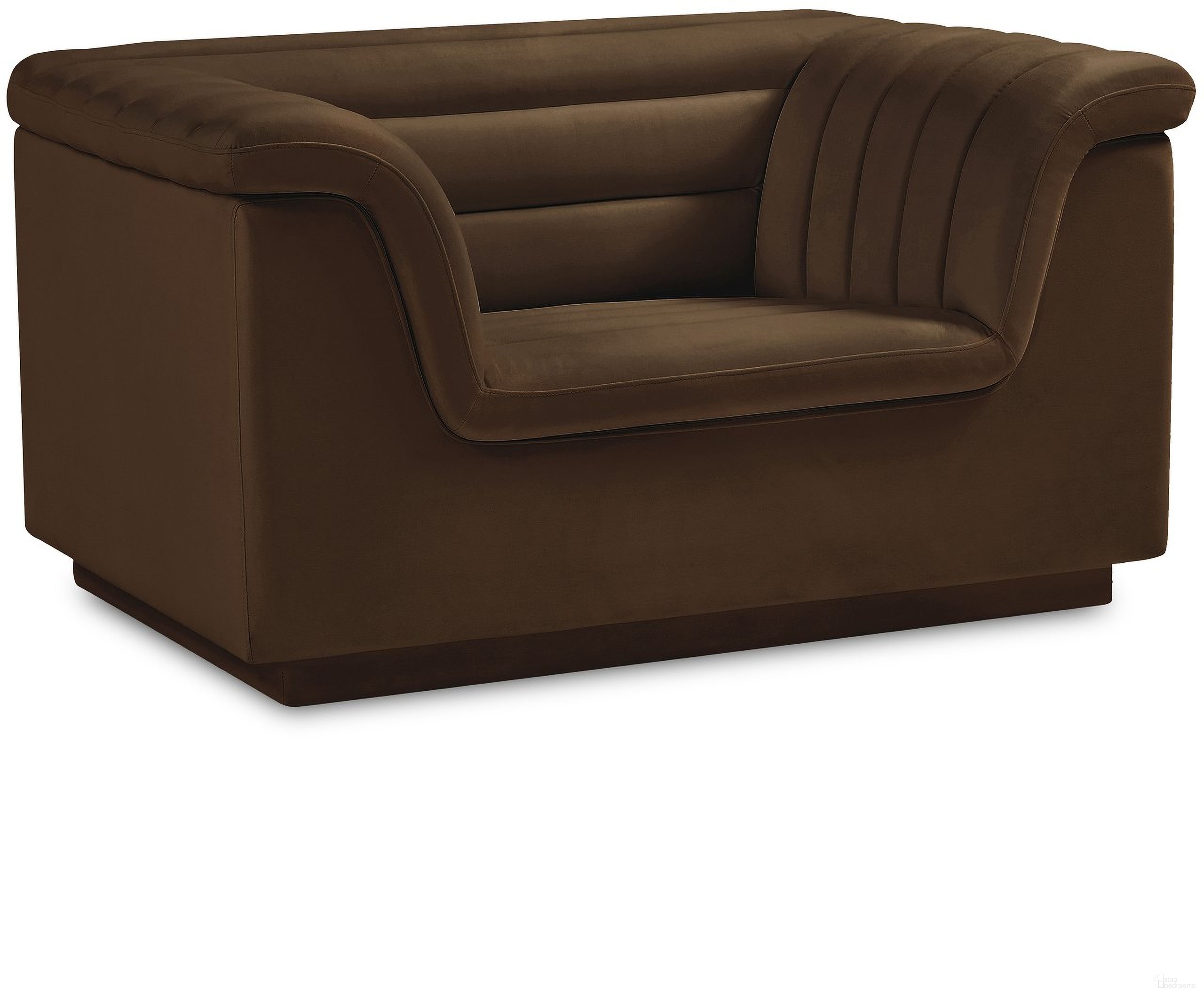 The appearance of Cascade Velvet Fabric Chair In Brown designed by Meridian in the modern / contemporary interior design. This brown piece of furniture was selected by 1StopBedrooms from Cascade Collection to add a touch of cosiness and style into your home. Sku: 192Brown-C. Material: Velvet.