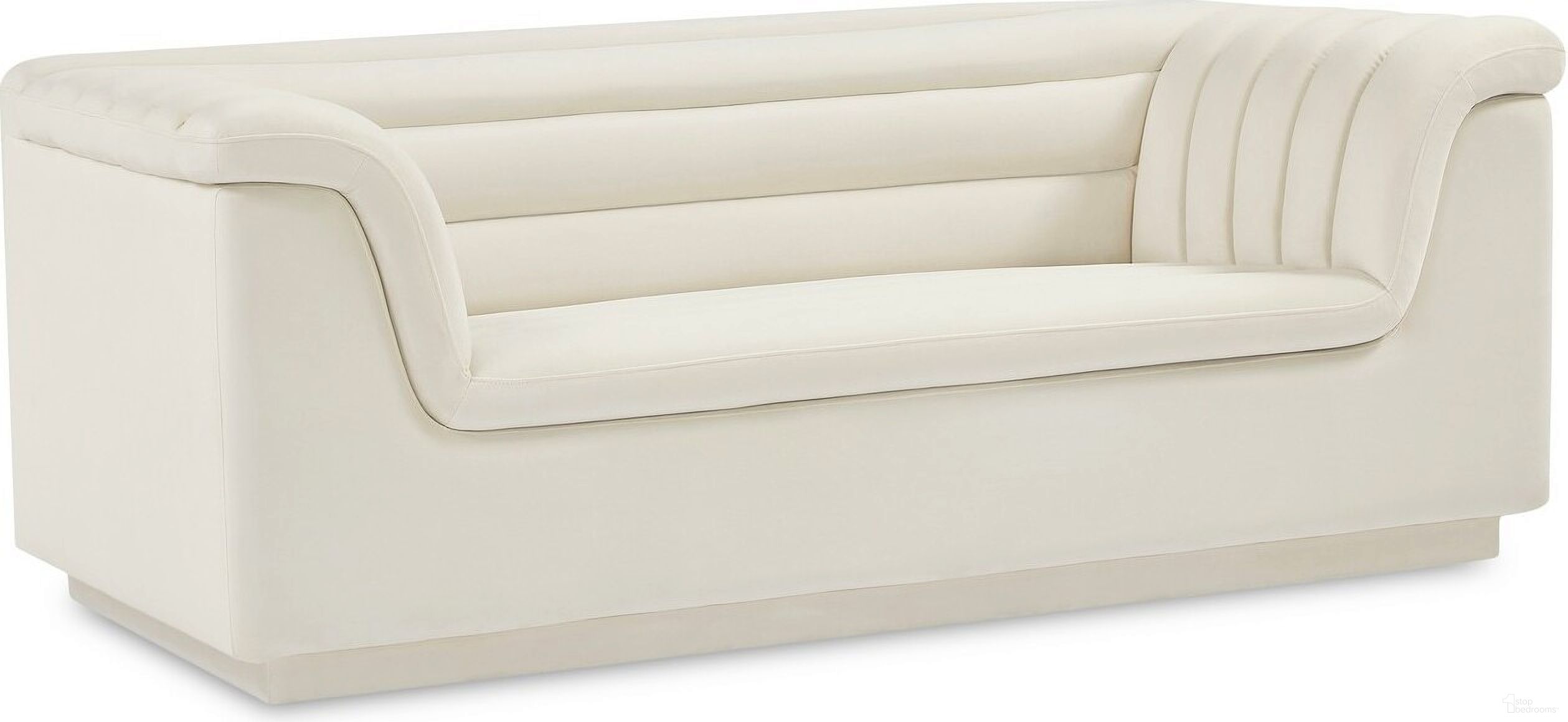 The appearance of Cascade Velvet Fabric Loveseat In Cream designed by Meridian in the modern / contemporary interior design. This cream piece of furniture was selected by 1StopBedrooms from Cascade Collection to add a touch of cosiness and style into your home. Sku: 192Cream-L. Material: Velvet.