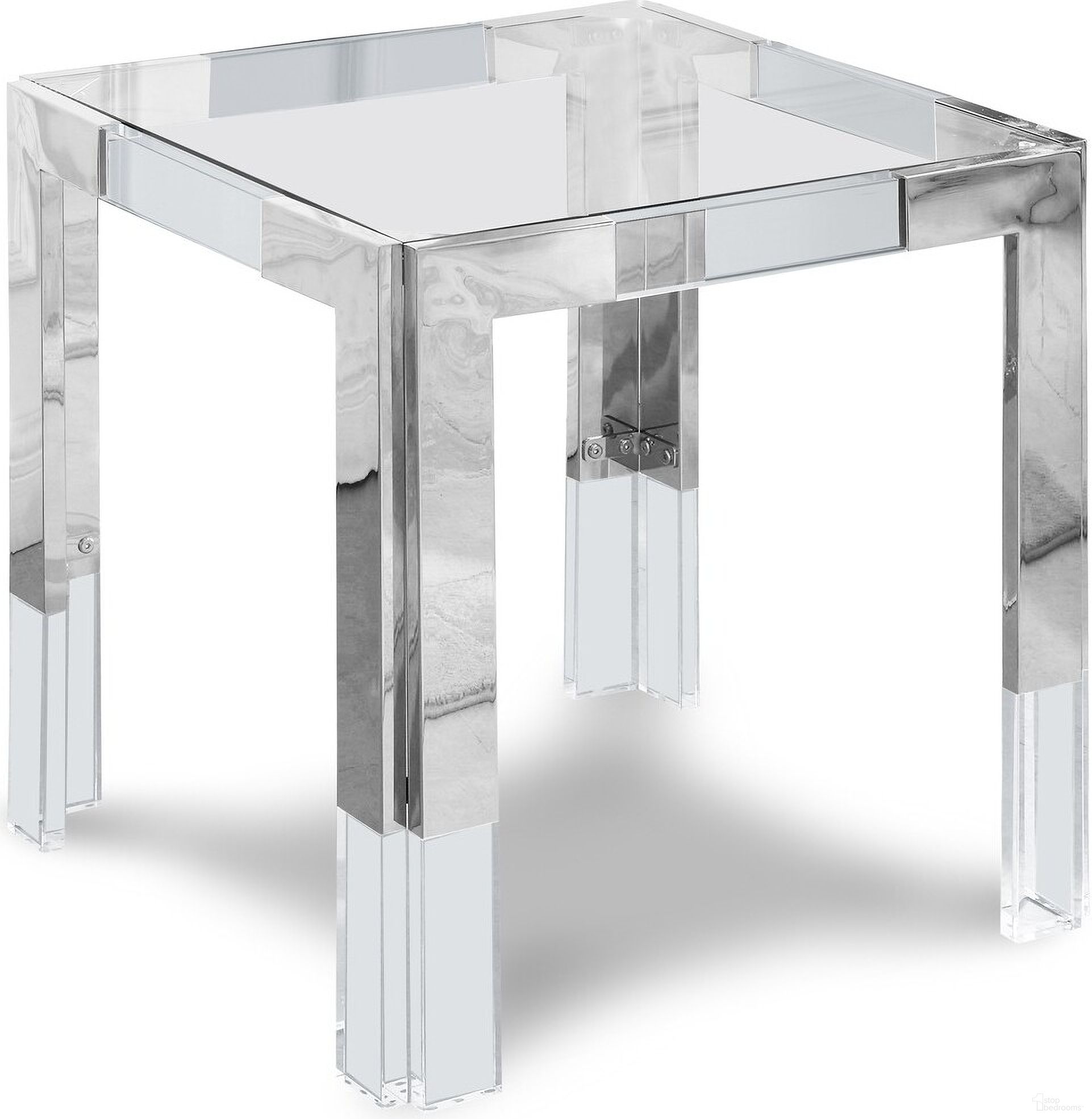 The appearance of Casper End Table In Chrome designed by Meridian in the modern / contemporary interior design. This chrome piece of furniture  was selected by 1StopBedrooms from Casper Collection to add a touch of cosiness and style into your home. Sku: 202-ET Box 1/2 (Glass Top);202-ET Box 2/2 (Base). Material: Stainless Steel.