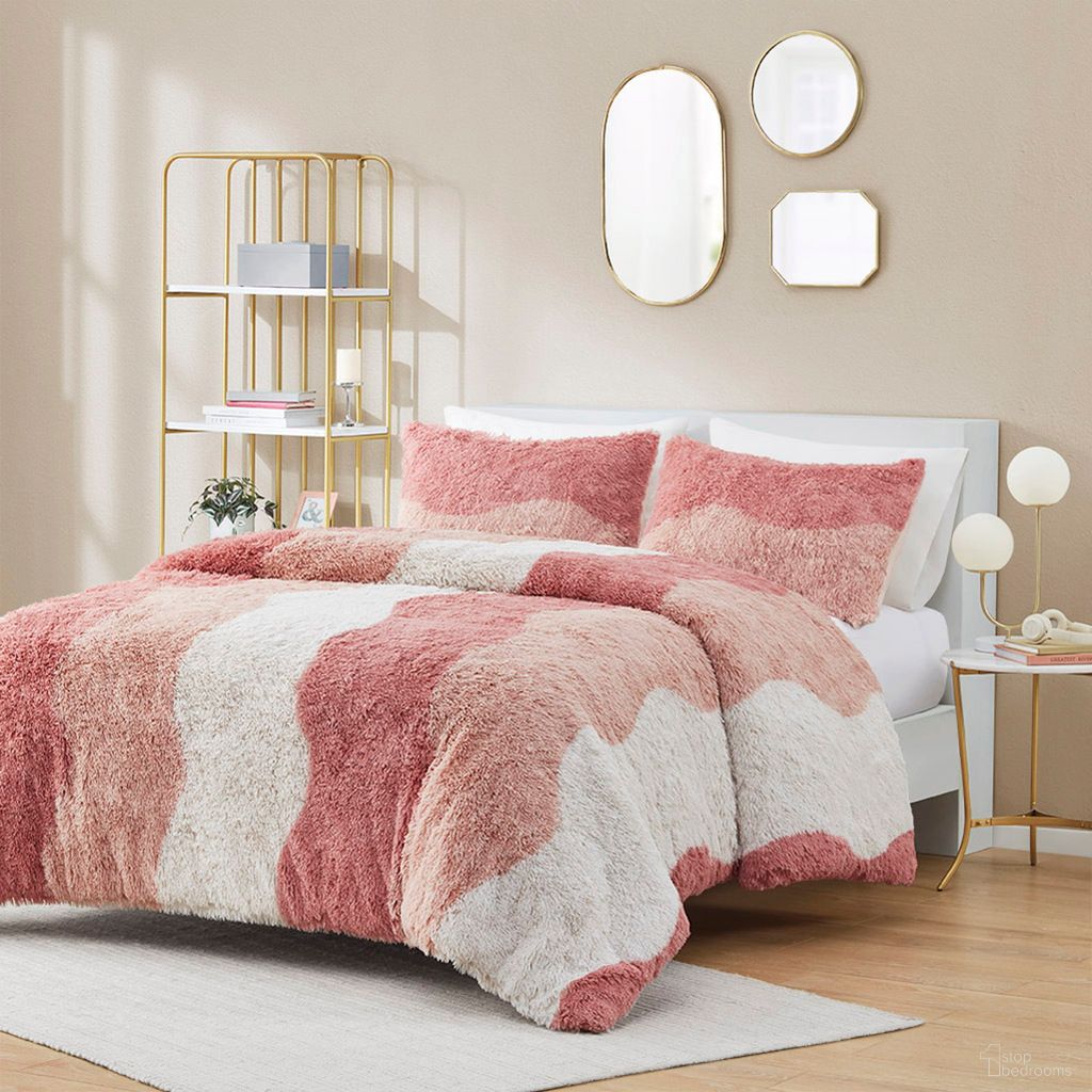 The appearance of Cassie Ombre Shaggy Faux Fur 3 Piece Full/Queen Comforter Set In Blush Multi designed by Olliix in the modern / contemporary interior design. This blush piece of furniture  was selected by 1StopBedrooms from Cassie Collection to add a touch of cosiness and style into your home. Sku: ID10-2231. Material: Polyester. Bed Size: Full.