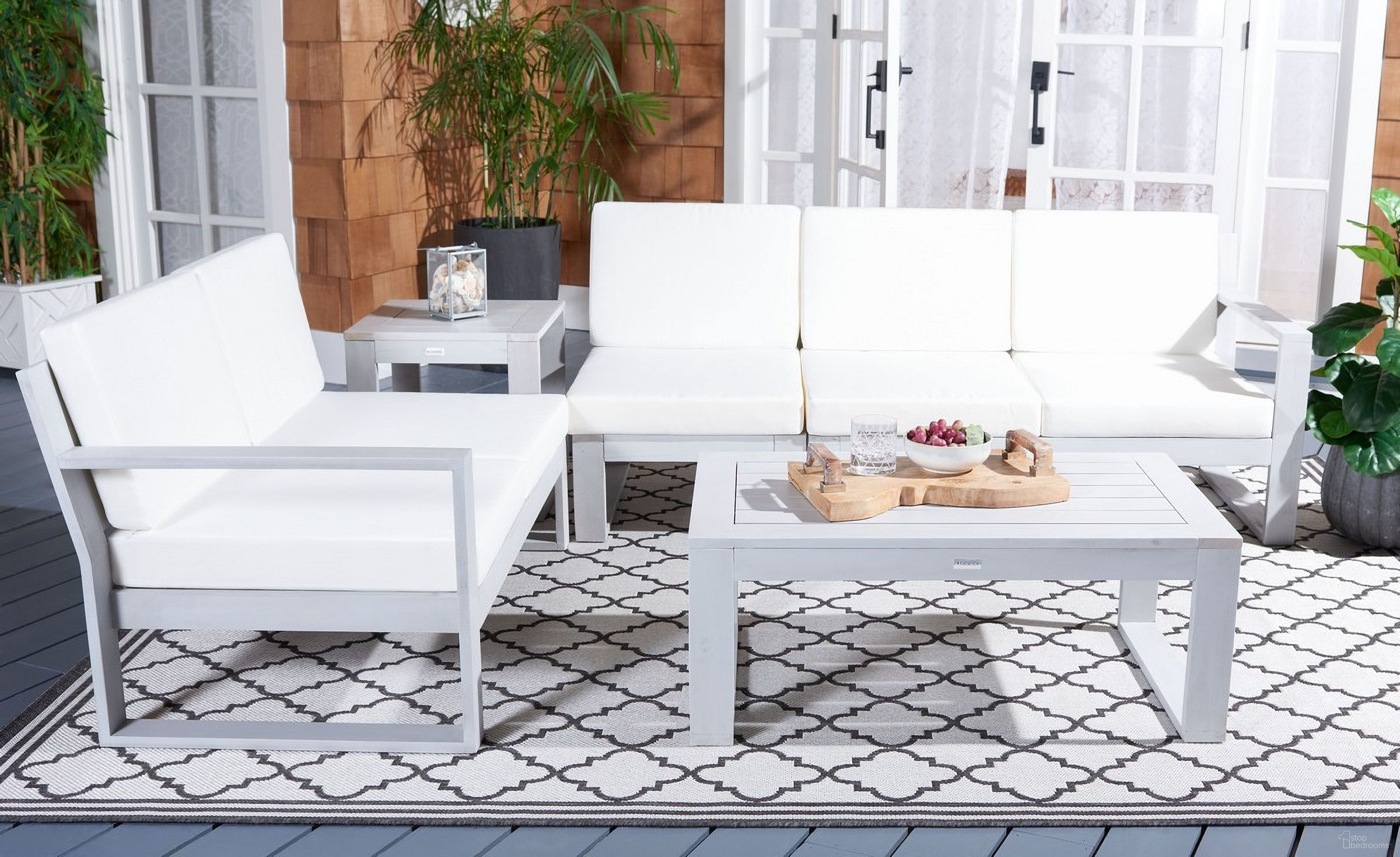 The appearance of Catryn 4 Piece Outdoor Living Set In Gray designed by Safavieh in the modern / contemporary interior design. This gray piece of furniture was selected by 1StopBedrooms from Catryn Collection to add a touch of cosiness and style into your home. Sku: PAT7308B-3BX. Material: Wood.