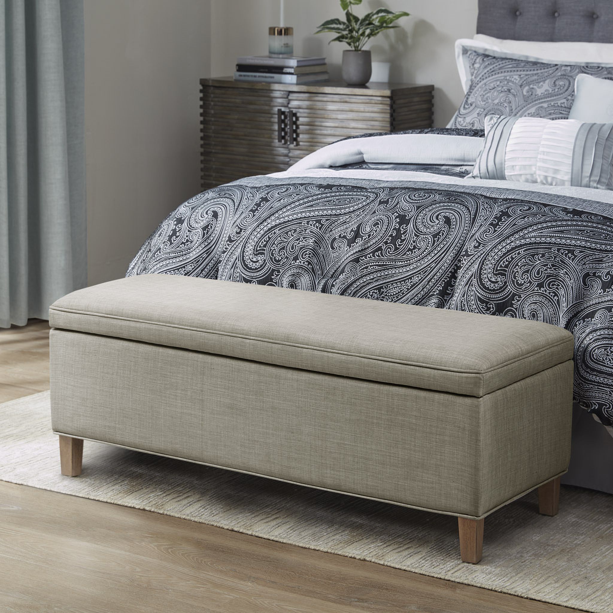 The appearance of Caymus Soft Close Rectangular Storage Bench In Light Grey designed by Martha Stewart in the transitional interior design. This light grey piece of furniture was selected by 1StopBedrooms from Caymus Collection to add a touch of cosiness and style into your home. Sku: MT105-0156. Material: Wood.