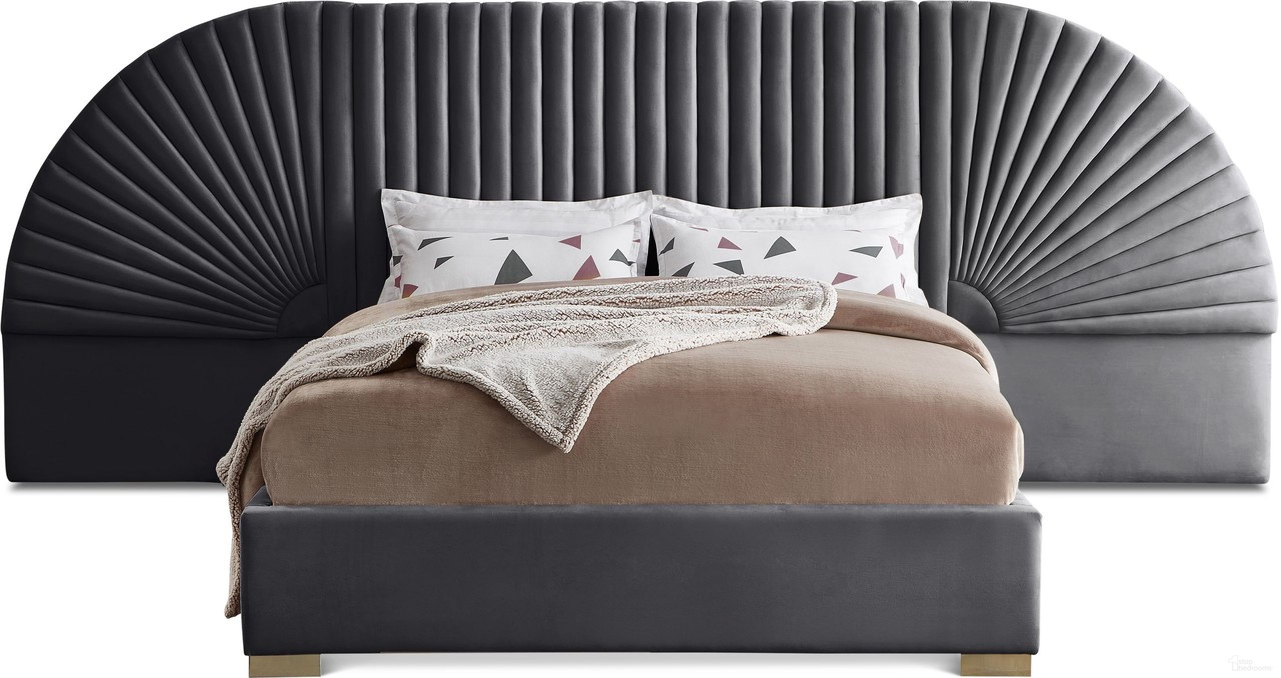 Cleo Velvet Queen Bed In Grey