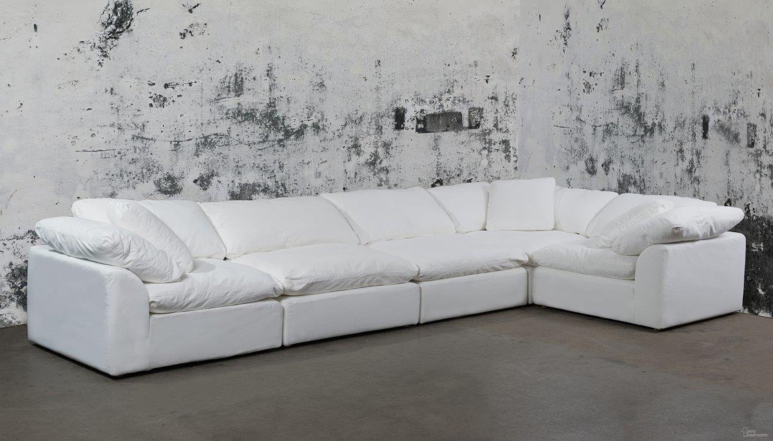 The appearance of Cloud Puff White 5 Piece Slipcovered Modular Sectional Sofa designed by Sunset Trading in the modern / contemporary interior design. This white piece of furniture was selected by 1StopBedrooms from Cloud Puff Collection to add a touch of cosiness and style into your home. Sku: SU-145851-391081;SU-145851-391081;SU-145851-391081;SU-145837-391081;SU-145837-391081. Material: Performance Fabric. Layout: L-Shape.
