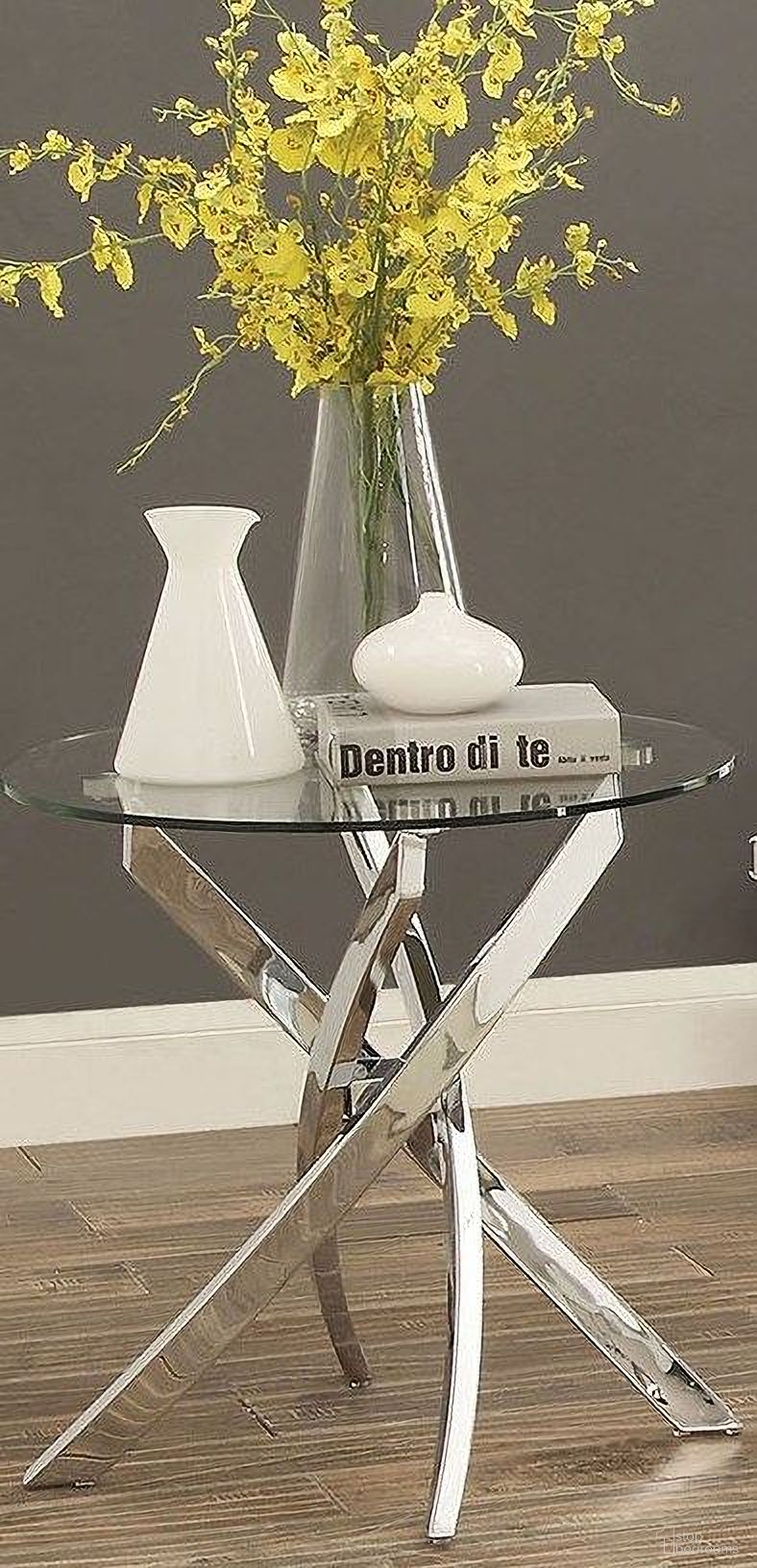 The appearance of Laila Chrome End Table designed by Furniture of America in the modern / contemporary interior design. This silver piece of furniture  was selected by 1StopBedrooms from Laila Collection to add a touch of cosiness and style into your home. Sku: CM4241E-1;CM4241E-2. Material: Glass.