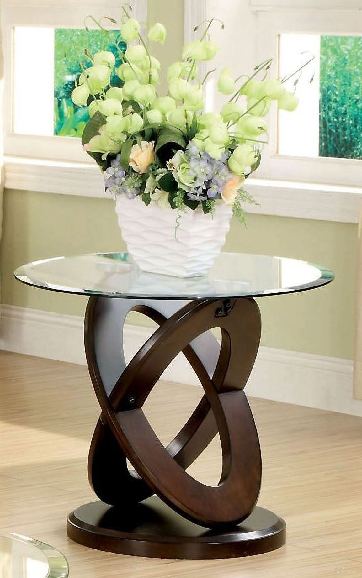 The appearance of Atwood II Dark Walnut End Table designed by Furniture of America in the modern / contemporary interior design. This dark walnut piece of furniture was selected by 1StopBedrooms from Atwood Collection to add a touch of cosiness and style into your home. Sku: CM4401E-T;CM4401E-B. Material: Wood.