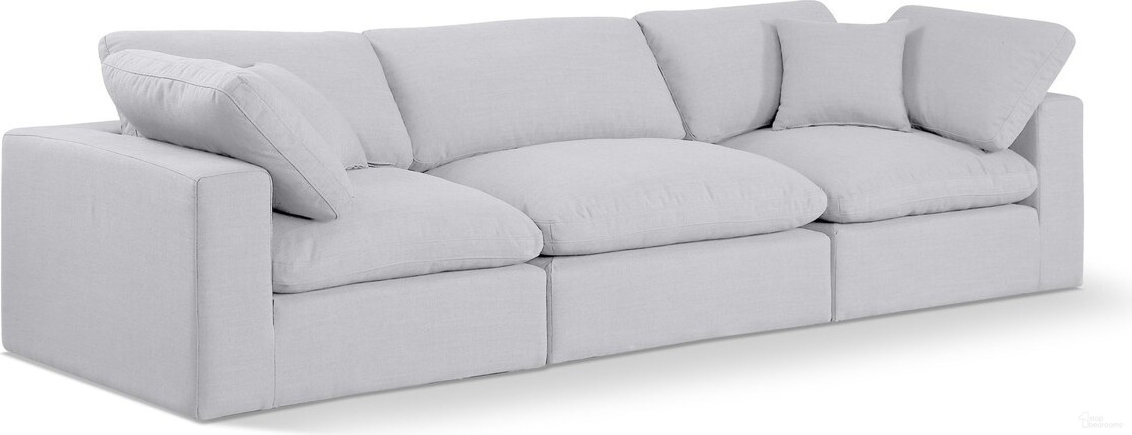 The appearance of Comfy Linen Textured Fabric 3 Seater Modular Sofa with Arm Support In White designed by Meridian in the modern / contemporary interior design. This white piece of furniture  was selected by 1StopBedrooms from Comfy Collection to add a touch of cosiness and style into your home. Sku: 187White-Armless;187White-Corner;187White-Corner. Material: Wood.