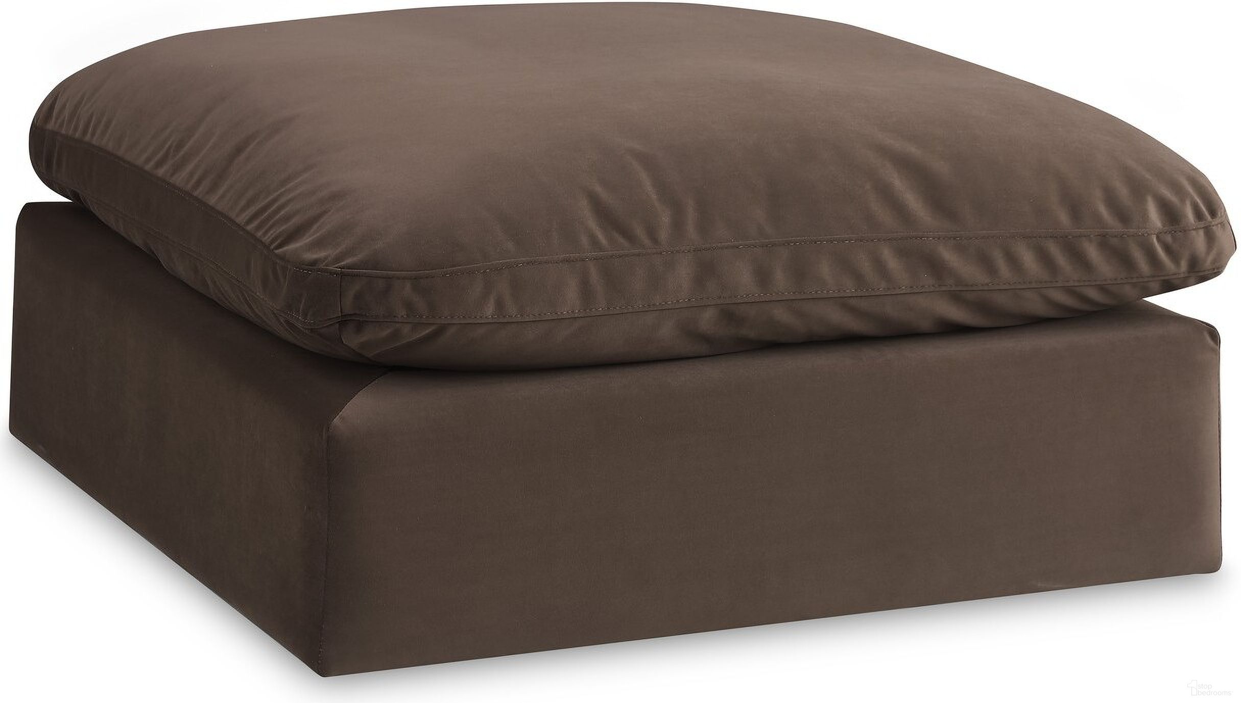 The appearance of Comfy Velvet Modular Ottoman In Brown designed by Meridian in the modern / contemporary interior design. This brown piece of furniture  was selected by 1StopBedrooms from Comfy Collection to add a touch of cosiness and style into your home. Sku: 189Brown-Ott. Material: Velvet.