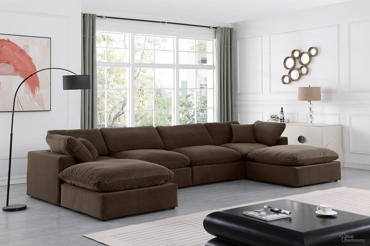 The appearance of Comfy Velvet 6 Piece Modular Sectional In Brown designed by Meridian in the modern / contemporary interior design. This brown piece of furniture  was selected by 1StopBedrooms from Comfy Collection to add a touch of cosiness and style into your home. Sku: 189Brown-Armless;189Brown-Armless;189Brown-Corner;189Brown-Corner;189Brown-Ott;189Brown-Ott. Material: Velvet. Layout: Modular.