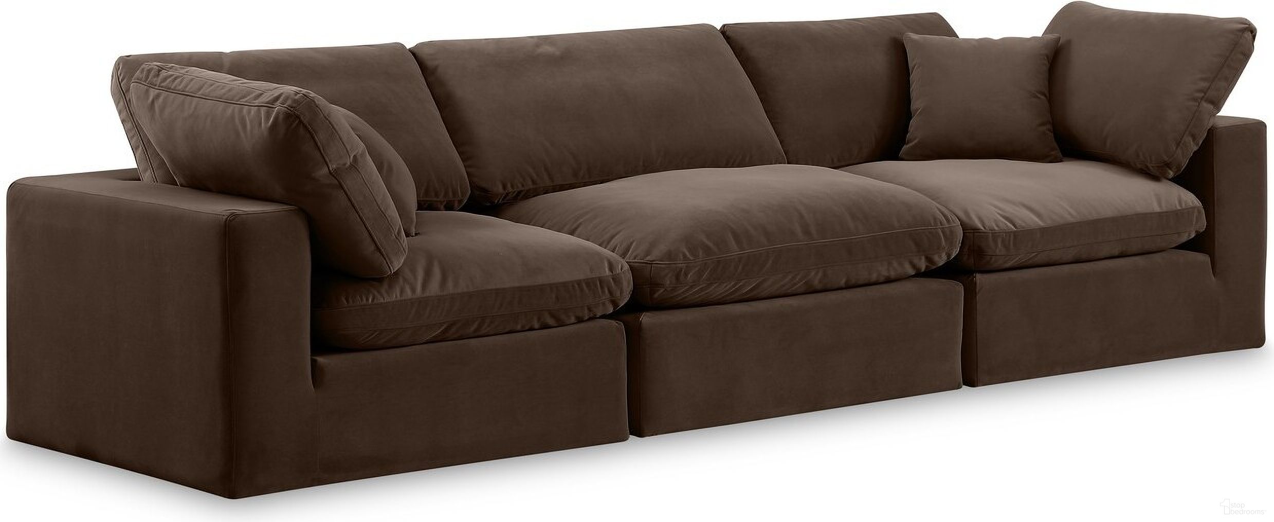 The appearance of Comfy Velvet 3 Seater Modular Sofa with Arm Support In Brown designed by Meridian in the modern / contemporary interior design. This brown piece of furniture was selected by 1StopBedrooms from Comfy Collection to add a touch of cosiness and style into your home. Sku: 189Brown-Armless;189Brown-Corner;189Brown-Corner. Material: Velvet.