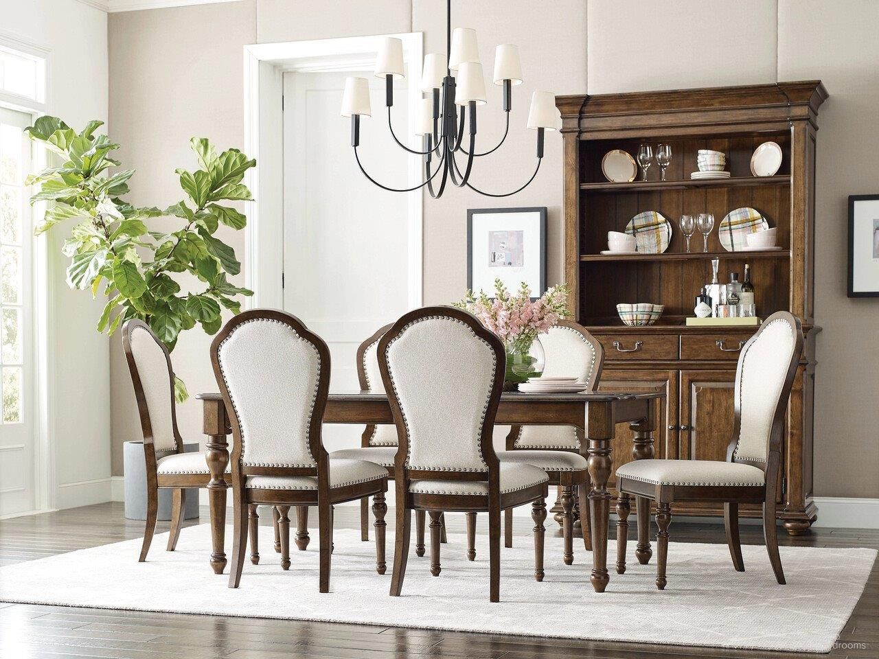 The appearance of Commonwealth Dining Room Set In Warm Brunette designed by Kincaid in the modern / contemporary interior design. This warm brunette piece of furniture was selected by 1StopBedrooms from Commonwealth Collection to add a touch of cosiness and style into your home. Sku: 161-744;161-622. Table Base Style: Legs. Table Top Shape: Rectangular. Size: 40" x 72". Material: Solid Wood.