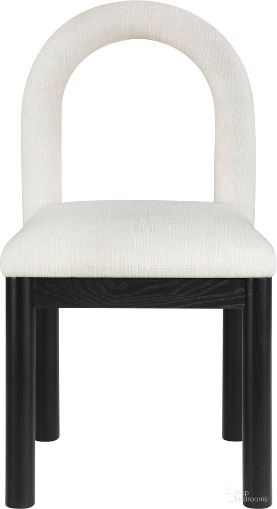 The appearance of Conrad Linen Textured Fabric Dining Chair In Cream and Black designed by Meridian in the modern / contemporary interior design. This cream and black piece of furniture  was selected by 1StopBedrooms from Conrad Collection to add a touch of cosiness and style into your home. Sku: 11005Cream-C. Material: Polyester. Chair Type: Side Chair.