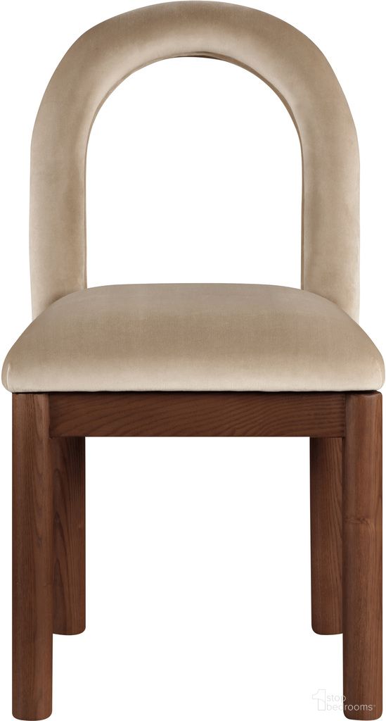 The appearance of Conrad Velvet Dining Chair In Beige and Brown designed by Meridian in the modern / contemporary interior design. This beige and brown piece of furniture was selected by 1StopBedrooms from Conrad Collection to add a touch of cosiness and style into your home. Sku: 11009Beige-C. Material: Velvet. Chair Type: Side Chair.