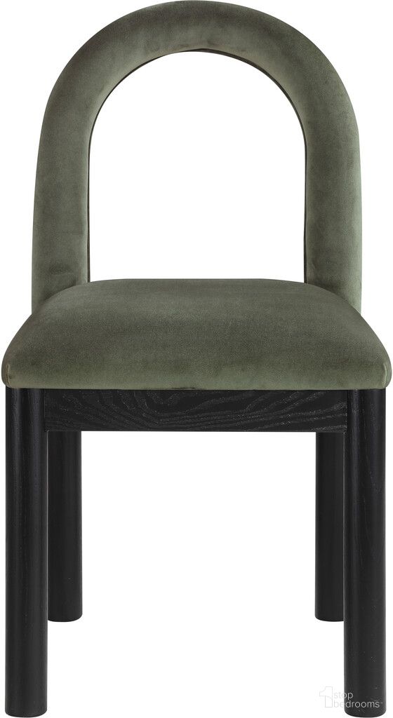The appearance of Conrad Velvet Dining Chair In Black and Green designed by Meridian in the modern / contemporary interior design. This black/green piece of furniture was selected by 1StopBedrooms from Conrad Collection to add a touch of cosiness and style into your home. Sku: 11008Green-C. Material: Velvet. Chair Type: Side Chair.
