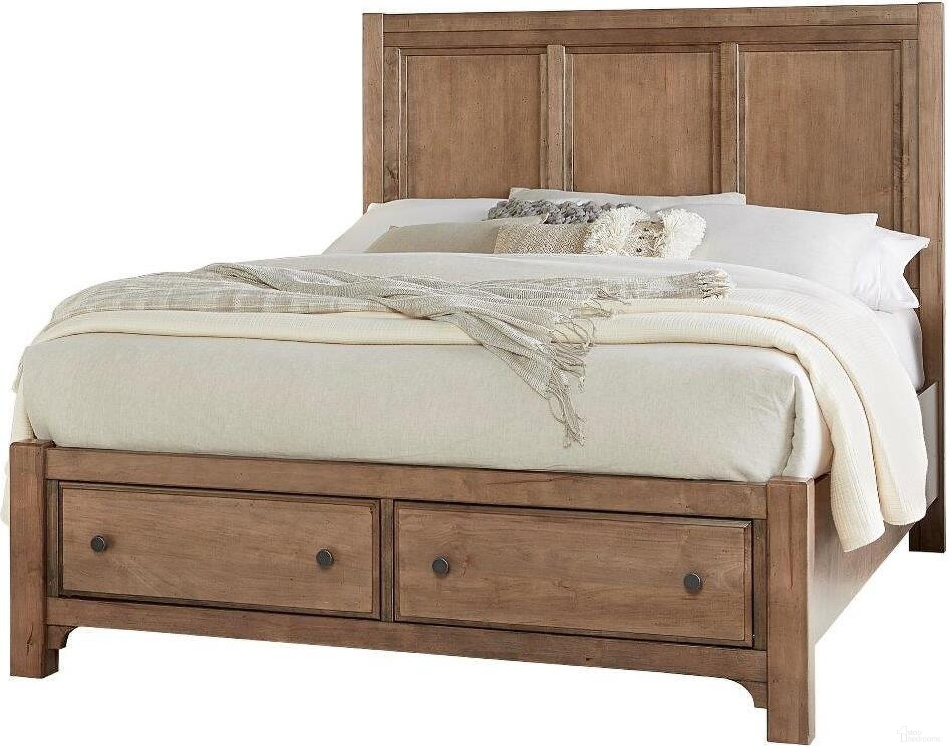 The appearance of Cool Farmhouse Queen Panel Bed With Storage Footboard In Natural designed by Vaughan Bassett in the transitional interior design. This natural piece of furniture  was selected by 1StopBedrooms from Cool Farmhouse Collection to add a touch of cosiness and style into your home. Sku: 800-557;800-050B;800-502;TT-555T. Bed Type: Panel Bed. Material: Wood. Bed Size: Queen.