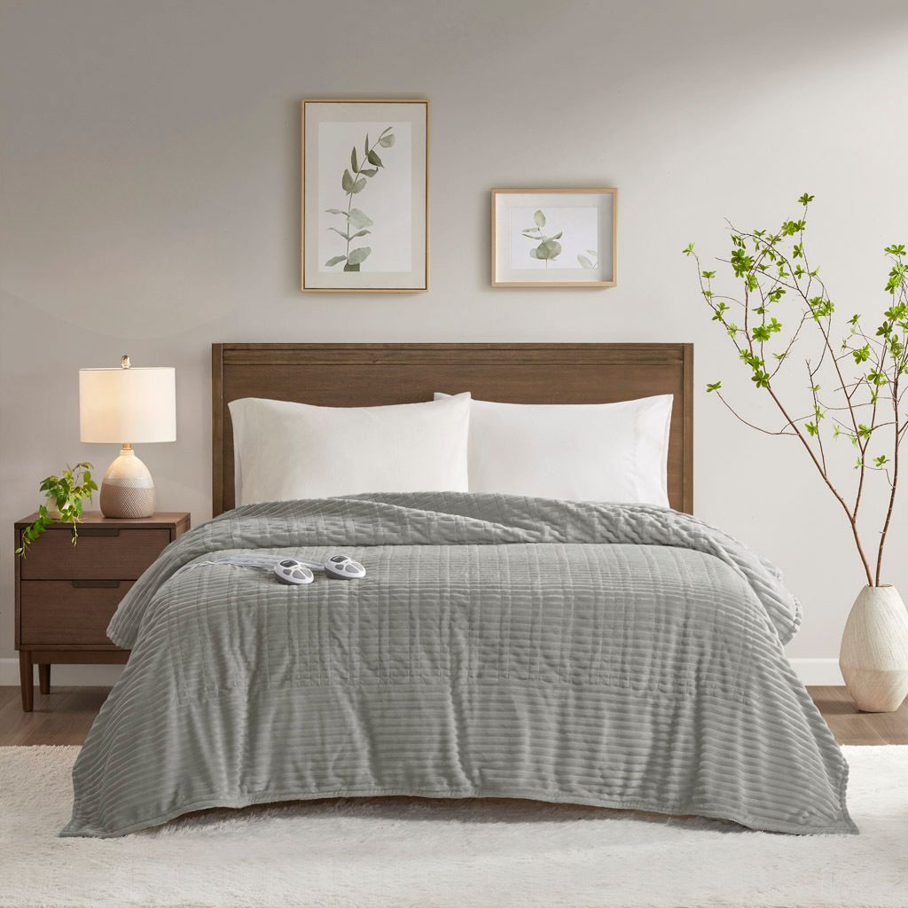 Corded Plush Heated Full Blanket In Grey