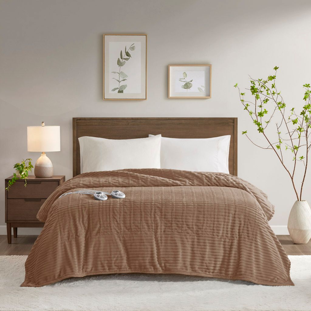 Corded Plush Heated King Blanket In Brown
