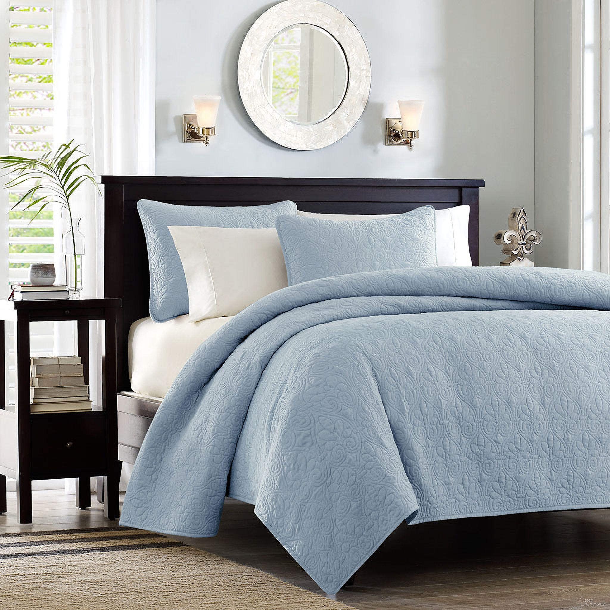 The appearance of Corrine Polyester Microfiber 3 Piece Queen Coverlet Mini Set In Blue designed by Olliix in the transitional interior design. This blue piece of furniture was selected by 1StopBedrooms from Quebec Collection to add a touch of cosiness and style into your home. Sku: MP13-366. Bed Size: Queen. Material: Cotton.