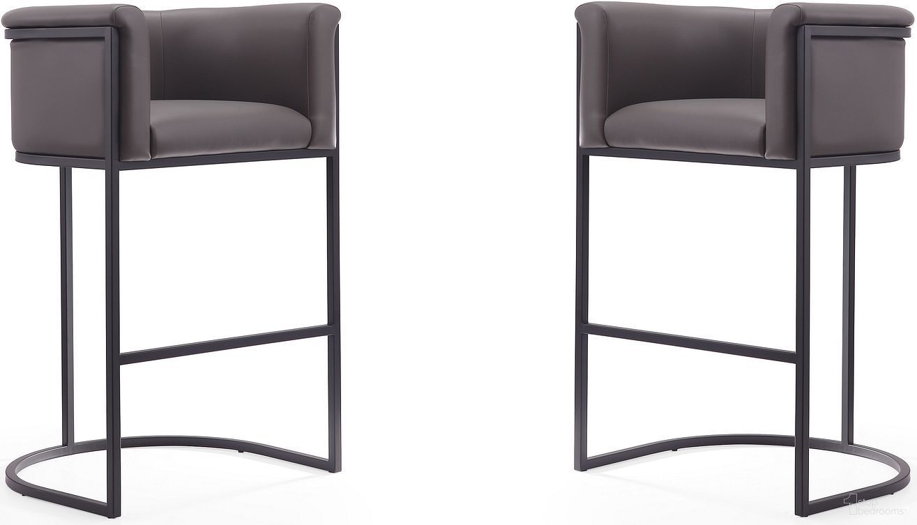The appearance of Cosmopolitan Barstool in Pebble and Black (Set of 2) designed by Manhattan Comfort in the transitional interior design. This pebble piece of furniture was selected by 1StopBedrooms from Cosmopolitan Collection to add a touch of cosiness and style into your home. Sku: BS015-PE;BS015-PE. Material: Metal.