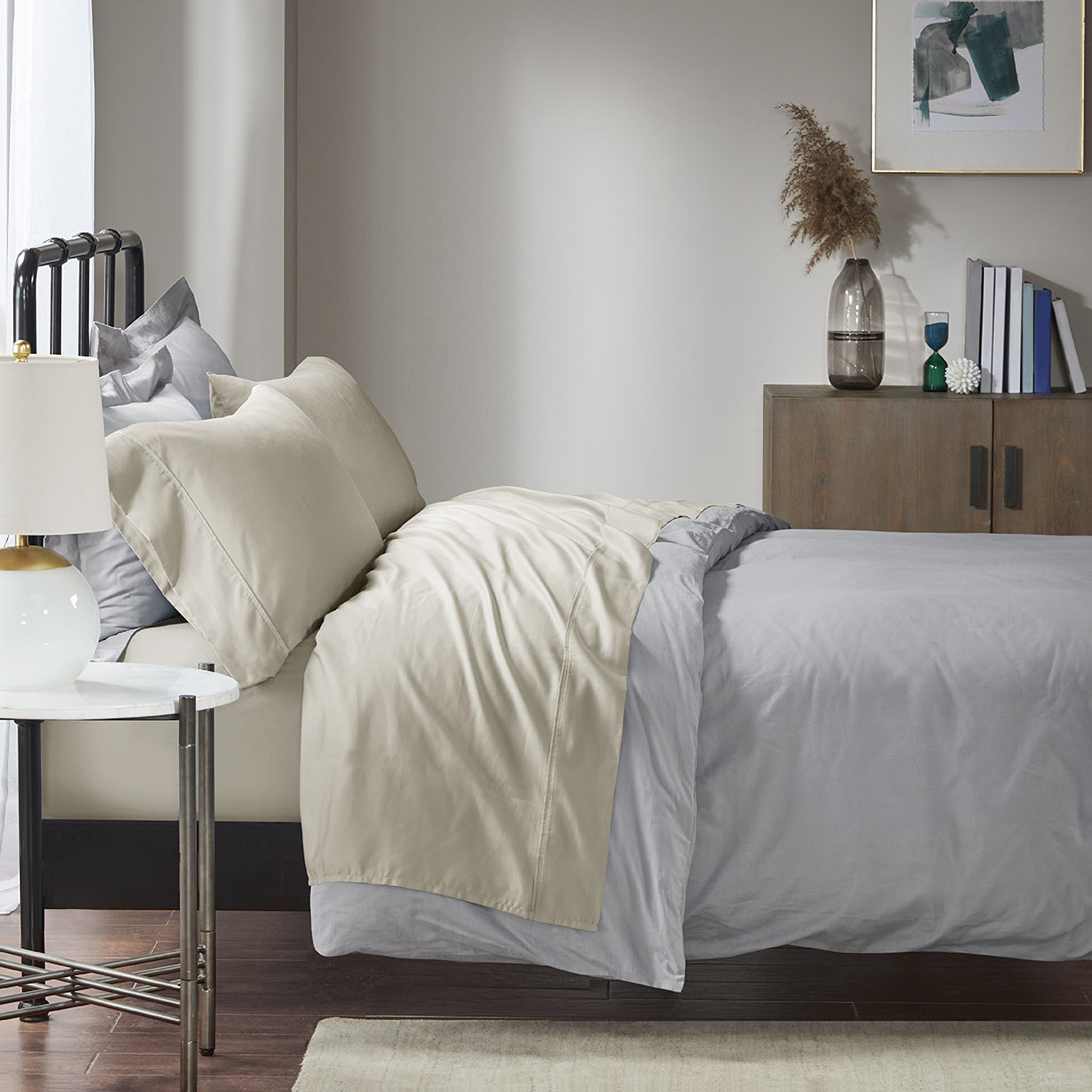 Cotton And Polyester Solid 4 Piece King Sheet Set In Ivory