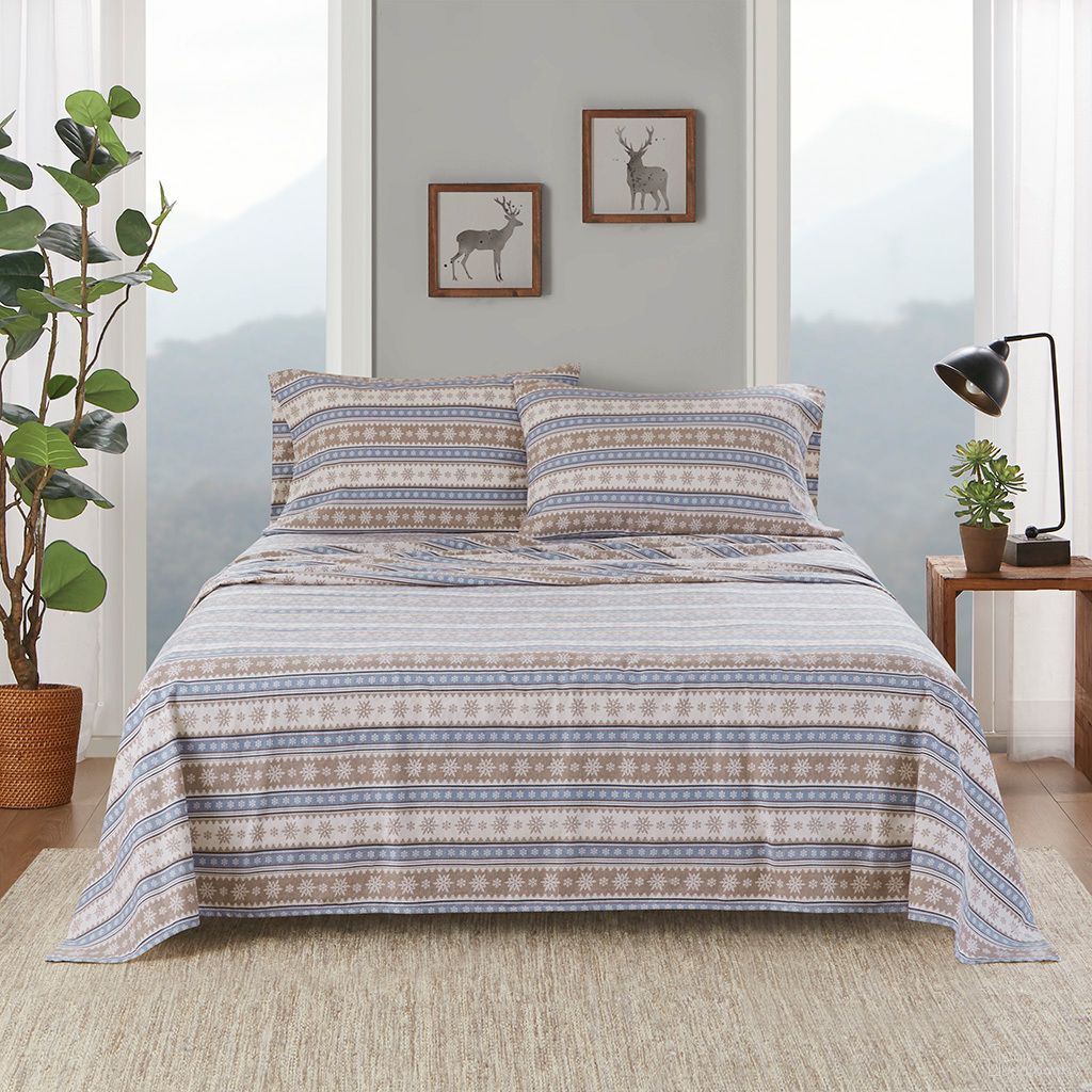 The appearance of Cotton Flannel Sheet Set In Blue Snowflake designed by Olliix in the cabin / lodge interior design. This blue snowflake piece of furniture was selected by 1StopBedrooms from Cotton Flannel Collection to add a touch of cosiness and style into your home. Sku: WR20-4000. Bed Size: Full. Material: Cotton.