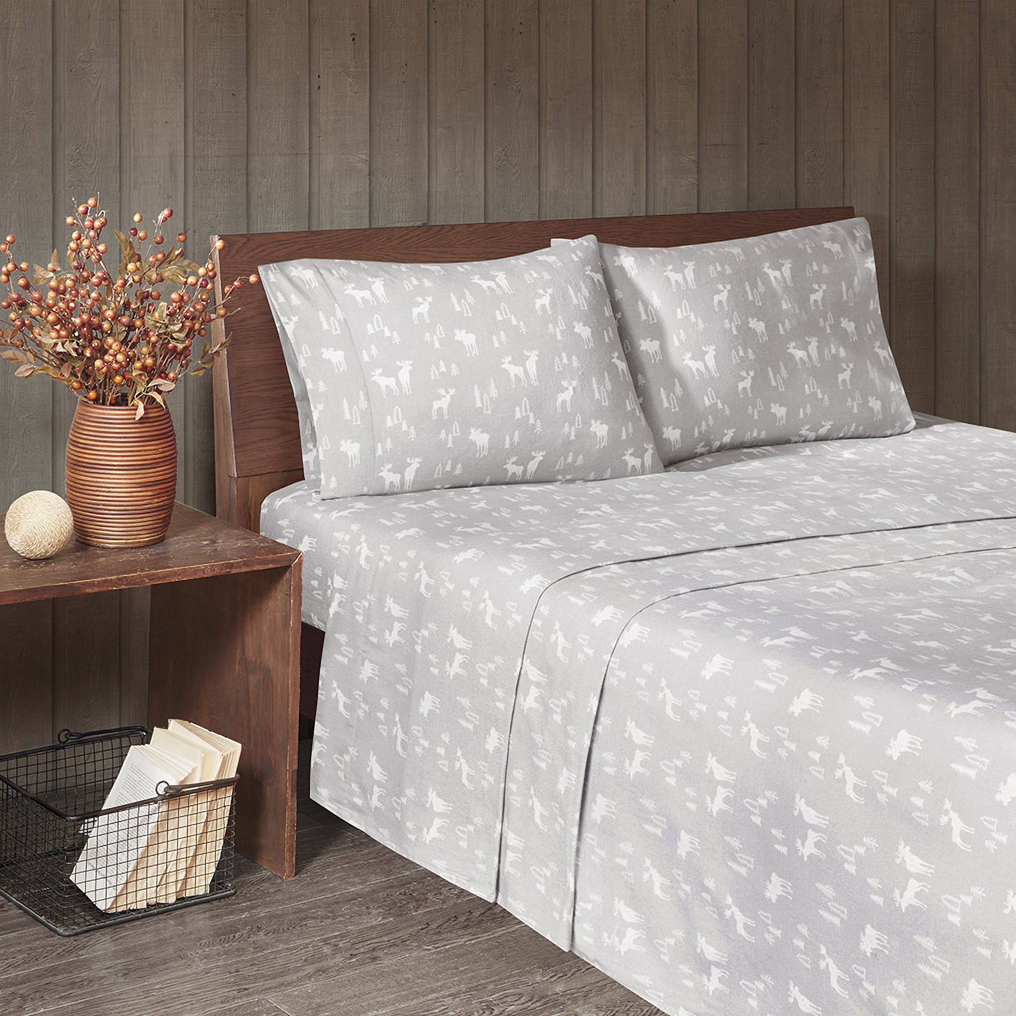 Cotton Printed 4 Piece Queen Sheet Set In Grey Moose