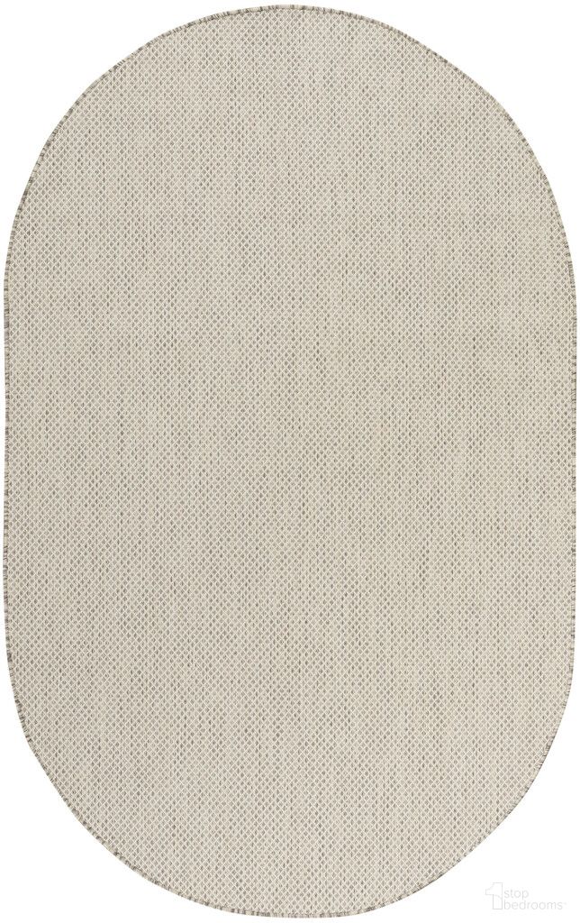 Courtyard 3' x 5' Oval Rug In Ivory and Silver