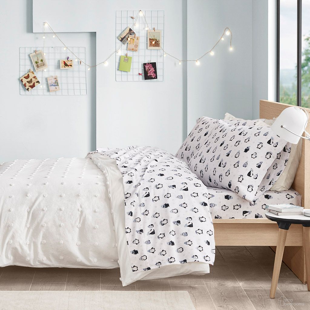 Cozy Cotton Flannel Pigment Printed 3 Piece Twin XL Sheet Set In Blue Penguins