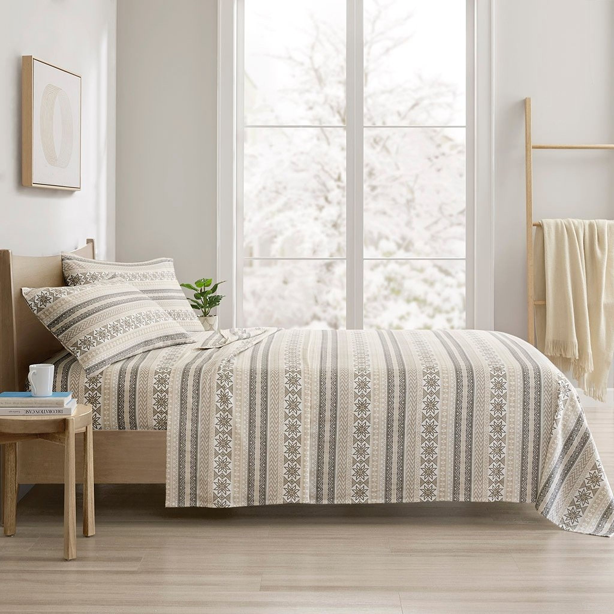 The appearance of Cozy Cotton Flannel Printed 4 Piece Full Sheet Set In Gray and Taupe Nordic designed by Olliix in the cabin / lodge interior design. This gray/taupe piece of furniture was selected by 1StopBedrooms from Cozy Collection to add a touch of cosiness and style into your home. Sku: TN20-0518. Bed Size: Full. Material: Cotton.
