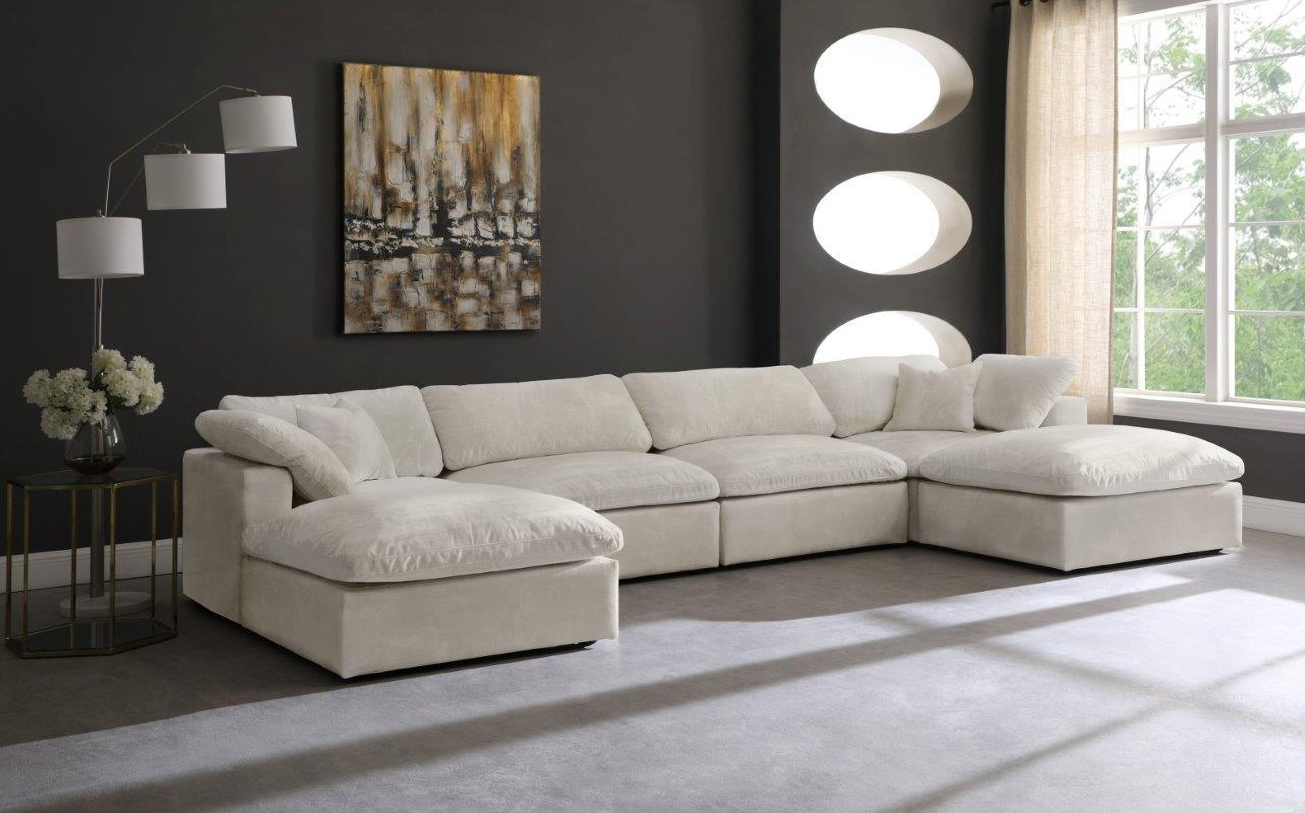 The appearance of Cozy Velvet Comfort 6 Piece Modular Sectional In Cream designed by Meridian in the modern / contemporary interior design. This cream velvet piece of furniture was selected by 1StopBedrooms from Cozy Collection to add a touch of cosiness and style into your home. Sku: 634Cream-Corner;634Cream-Corner;634Cream-Armless;634Cream-Armless;634Cream-Ott;634Cream-Ott. Material: Velvet. Layout: U-Shape.