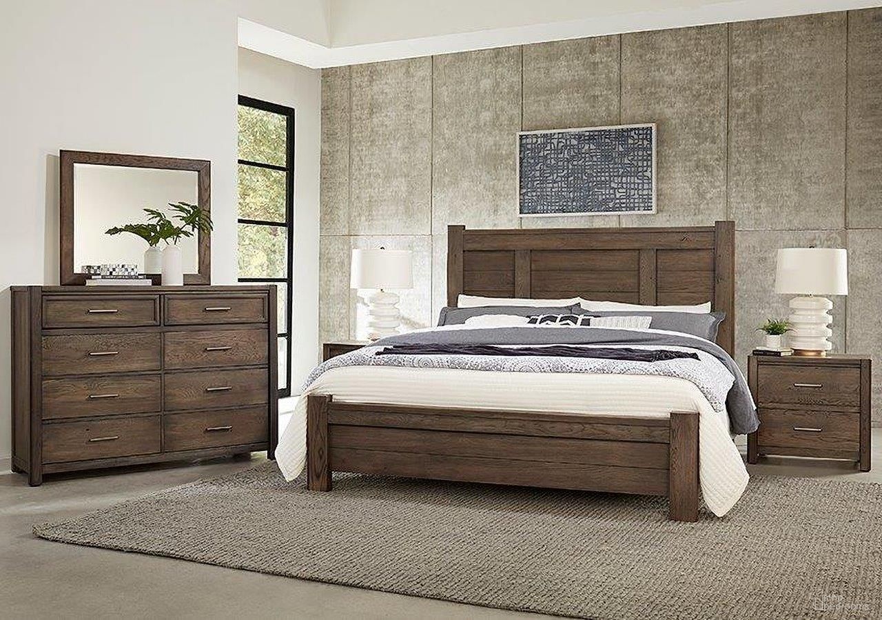 The appearance of Crafted Oak Poster Bedroom Set In Aged Grey designed by Vaughan Bassett in the transitional interior design. This aged grey piece of furniture was selected by 1StopBedrooms from Crafted Oak Collection to add a touch of cosiness and style into your home. Sku: 793-558;793-855;793-922;793-227. Bed Type: Poster Bed. Material: Wood. Bed Size: Queen.