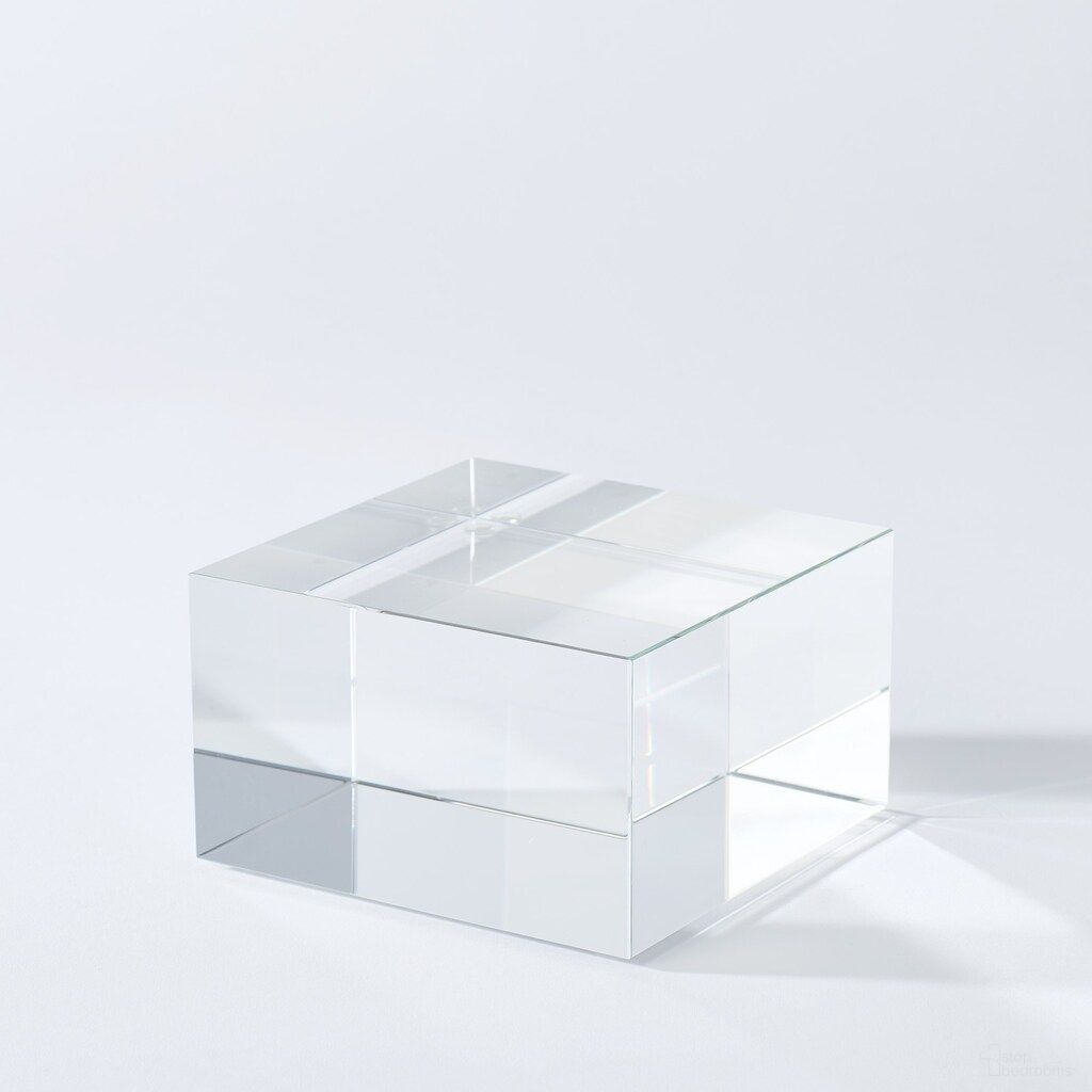 The appearance of Crystal Medium Cube Riser In Clear designed by Global Views in the modern / contemporary interior design. This clear piece of furniture  was selected by 1StopBedrooms from Crystal Collection to add a touch of cosiness and style into your home. Sku: 881738. Material: Crystal.