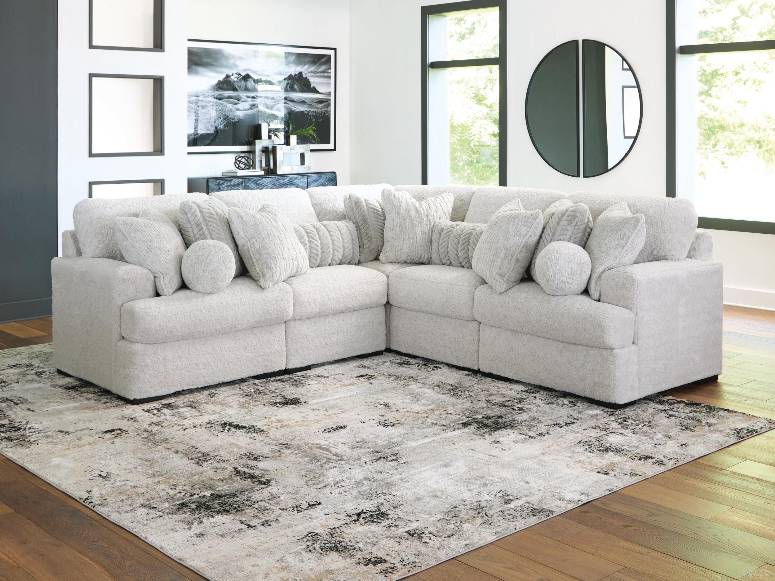 Cuddlesome 5-Piece Sectional In Arctic