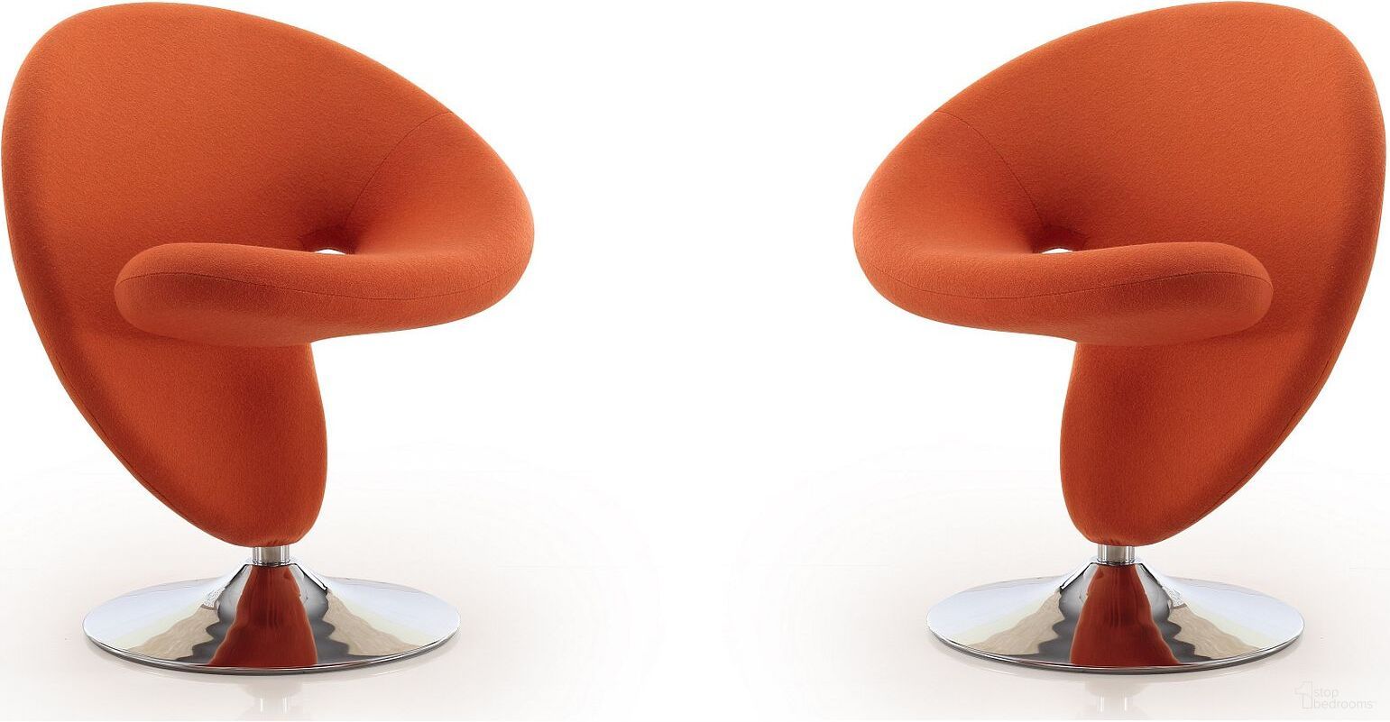The appearance of Curl Swivel Accent Chair in Orange and Polished Chrome (Set of 2) designed by Manhattan Comfort in the modern / contemporary interior design. This orange piece of furniture was selected by 1StopBedrooms from Curl Collection to add a touch of cosiness and style into your home. Sku: AC040-OR;AC040-OR. Material: Metal.