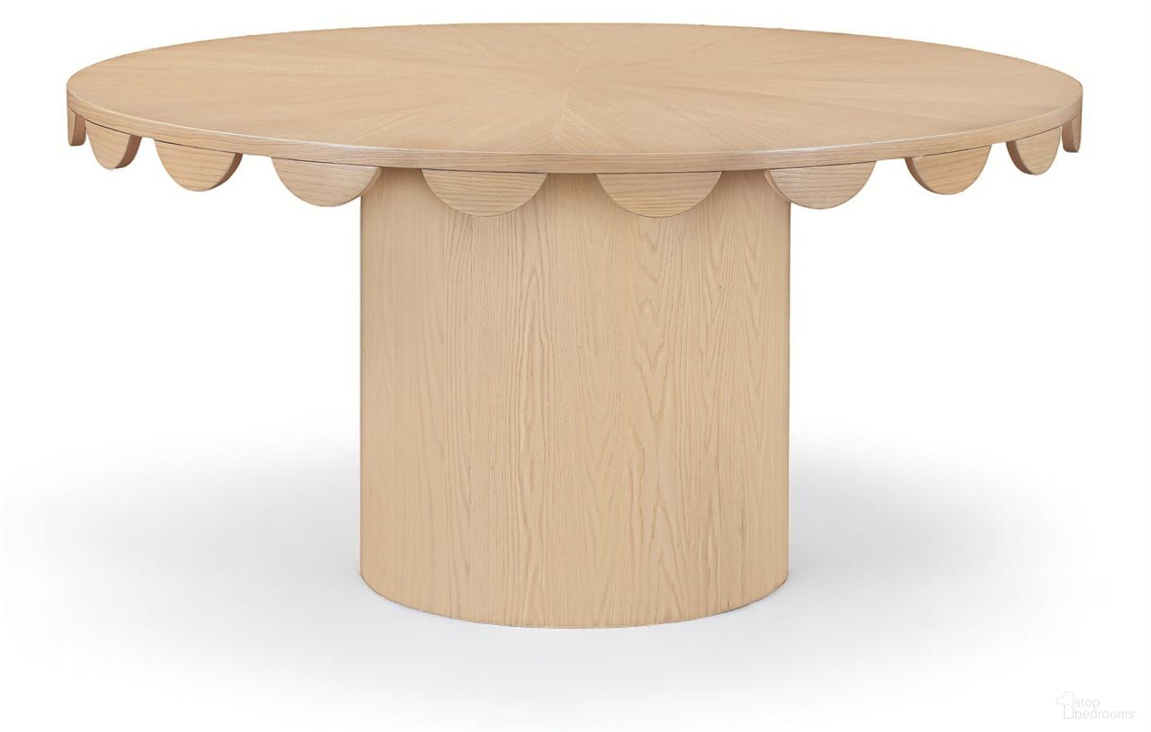 The appearance of Dahlia 60 Inch Oak Veneer Dining Table In Natural designed by Meridian in the modern / contemporary interior design. This natural piece of furniture  was selected by 1StopBedrooms from Dahlia Collection to add a touch of cosiness and style into your home. Sku: 99094Natural-DT60 Box 1/2 (Top);99094Natural-DT60 Box 2/2 (Base). Table Base Style: Pedestal. Table Top Shape: Round. Size: 60". Material: Oak Veneer.