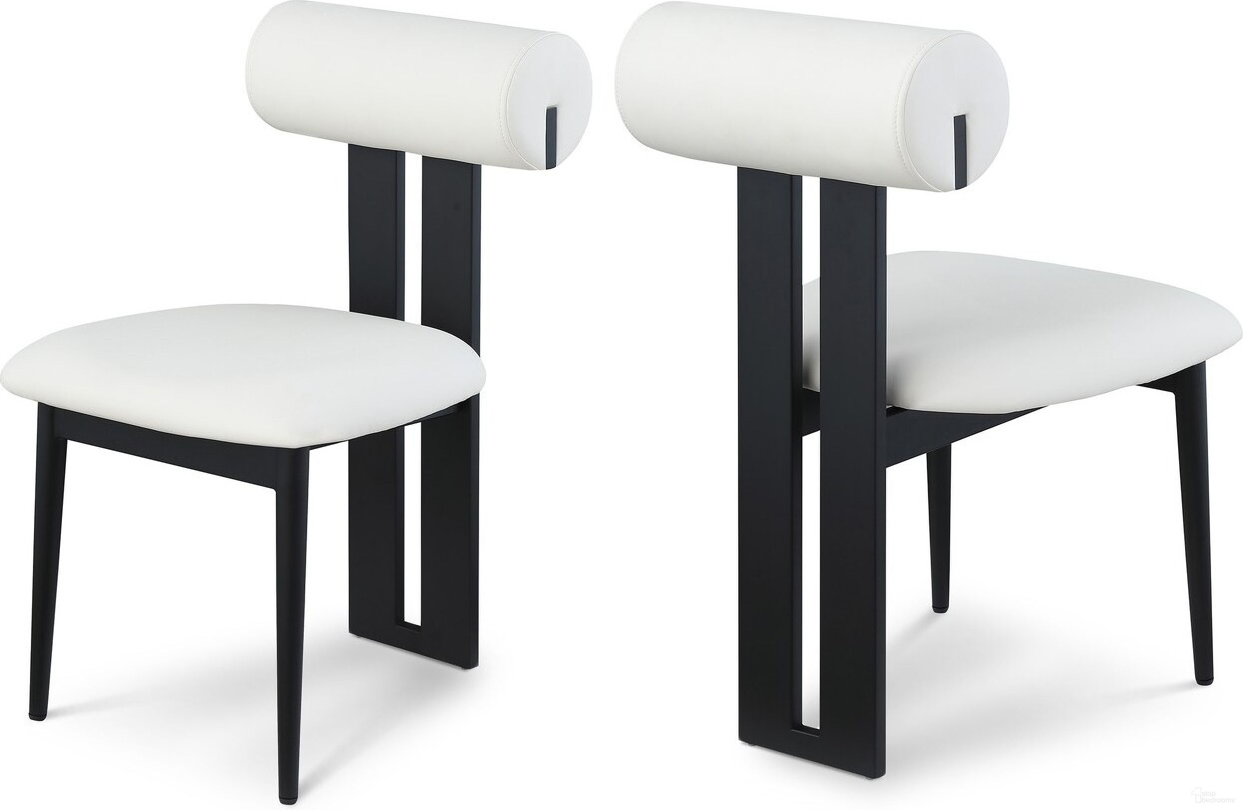 The appearance of Dario Vegan Leather Dining Chair Set of 2 In Cream/Matte Black designed by Meridian in the modern / contemporary interior design. This cream piece of furniture was selected by 1StopBedrooms from Dario Collection to add a touch of cosiness and style into your home. Sku: 922Cream-C. Material: Wood. Chair Type: Side Chair.